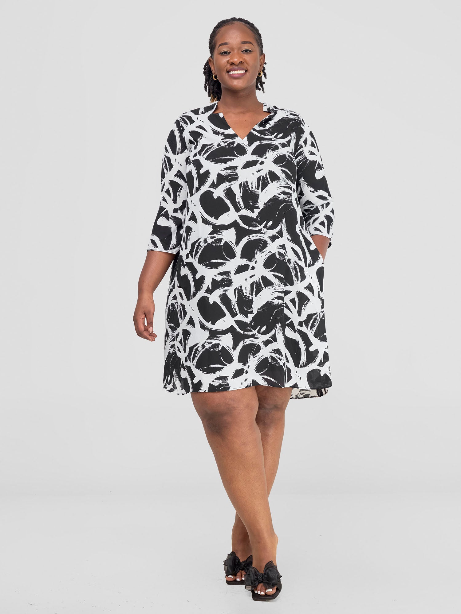 Vivo Basic Cap Sleeve Tent Knee Length Dress - Green / White Oken Print main image 0