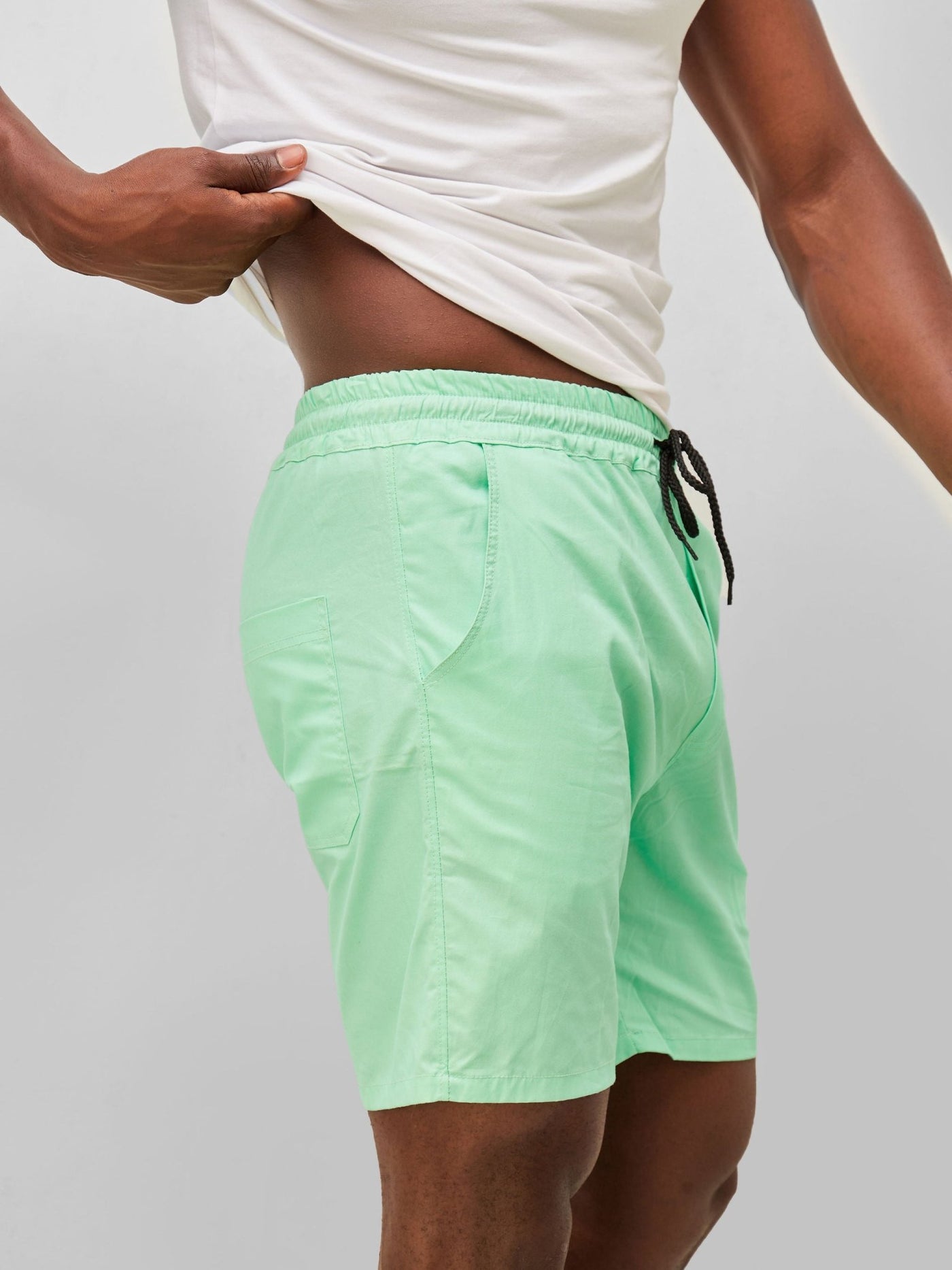 Zetu Men's Beach Shorts - Mint Green - Shopzetu
