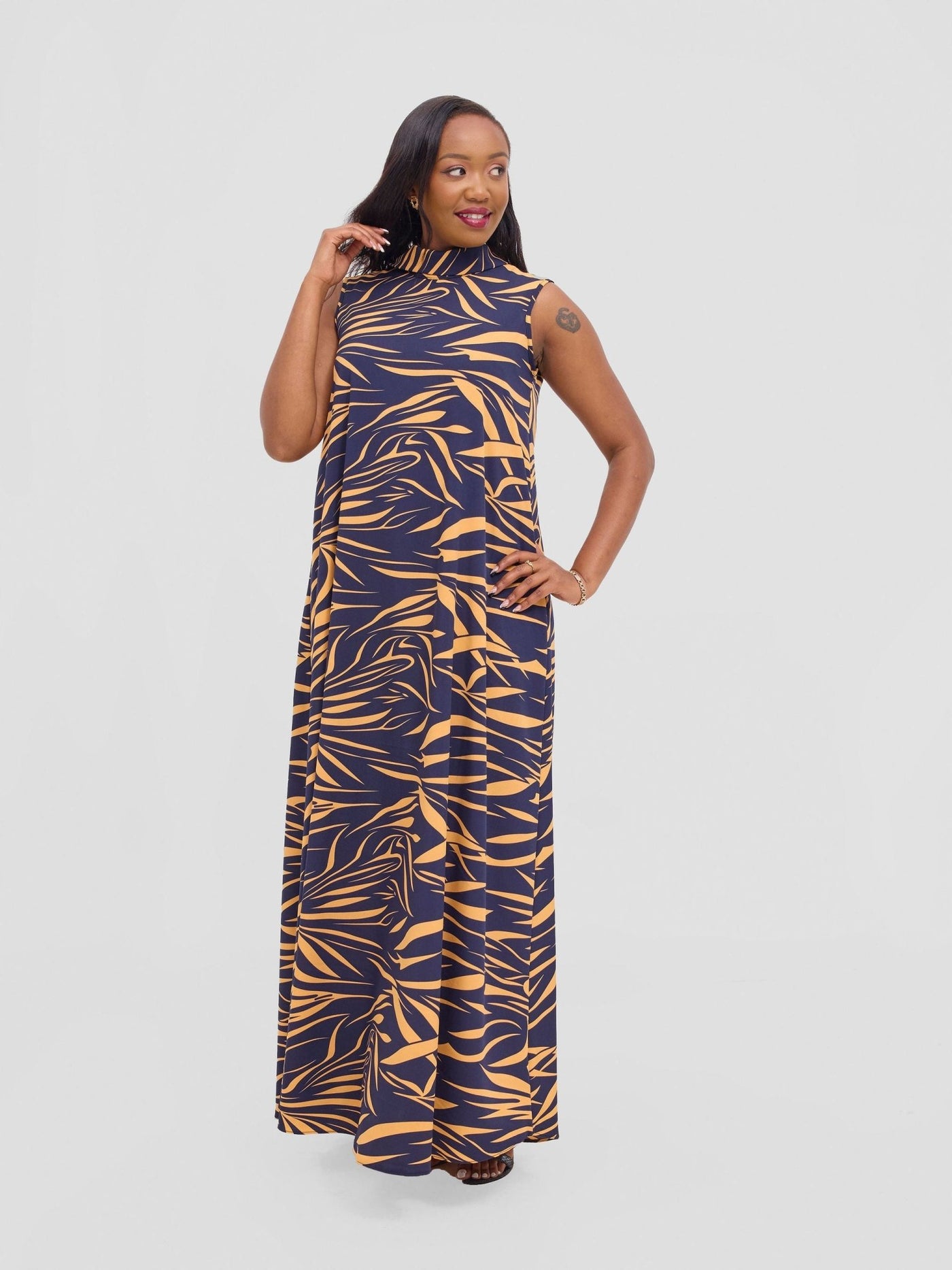 Vivo Bissa Reversible Maxi Dress - Navy / Orange Print - Shopzetu