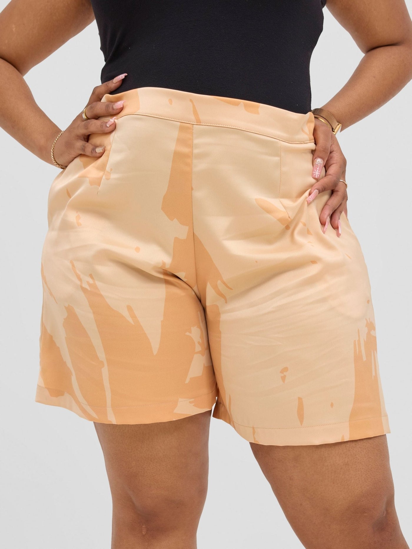 Vivo Beali Shorts - Beige / Gold Lea Print - Shopzetu