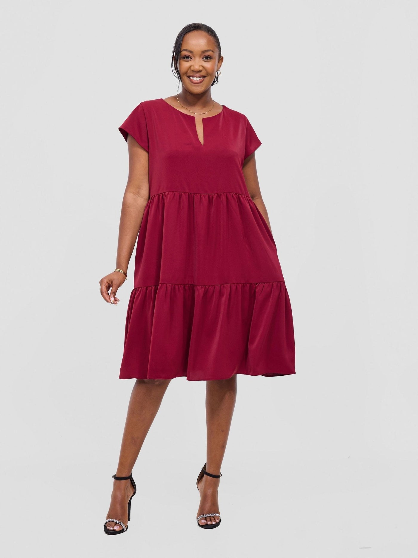 Vivo Pelia Round Neck Dress - Maroon - Shopzetu