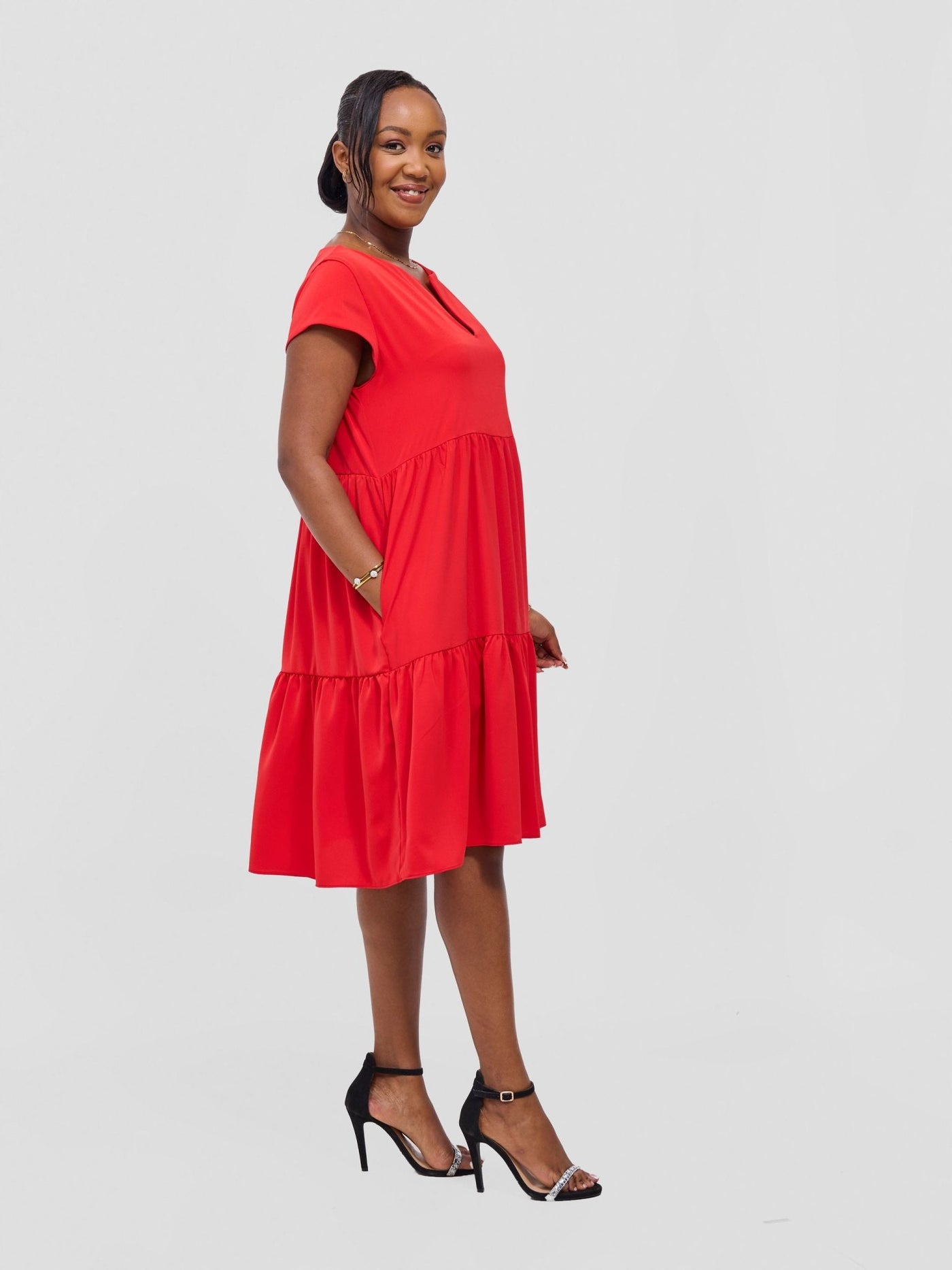 Vivo Pelia Round Neck Dress - Red - Shopzetu