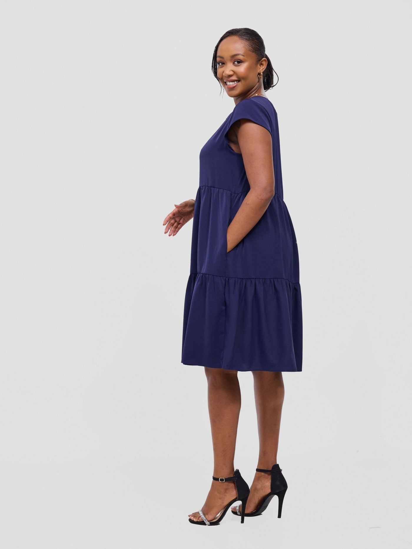 Vivo Pelia Round Neck Dress - Navy - Shopzetu