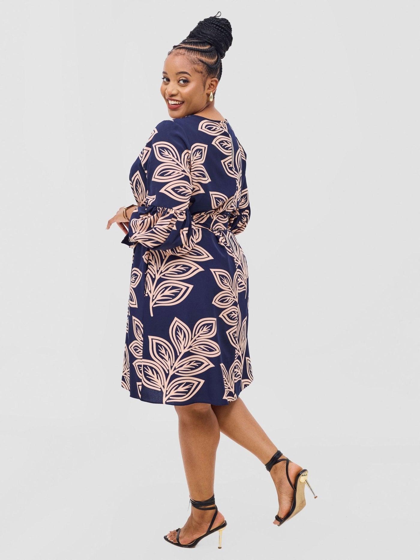 Vivo Zena Bishop Panel Long Sleeve Round Neck Dress - Navy / Peach Print - Shopzetu