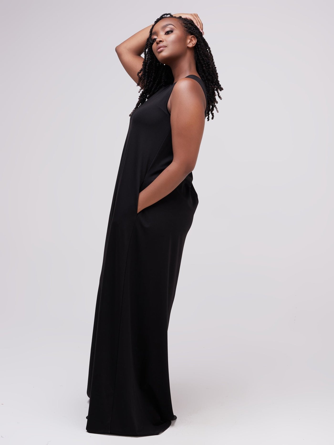 Vivo Ponte Back Pleat Maxi Dress - Black - Shopzetu