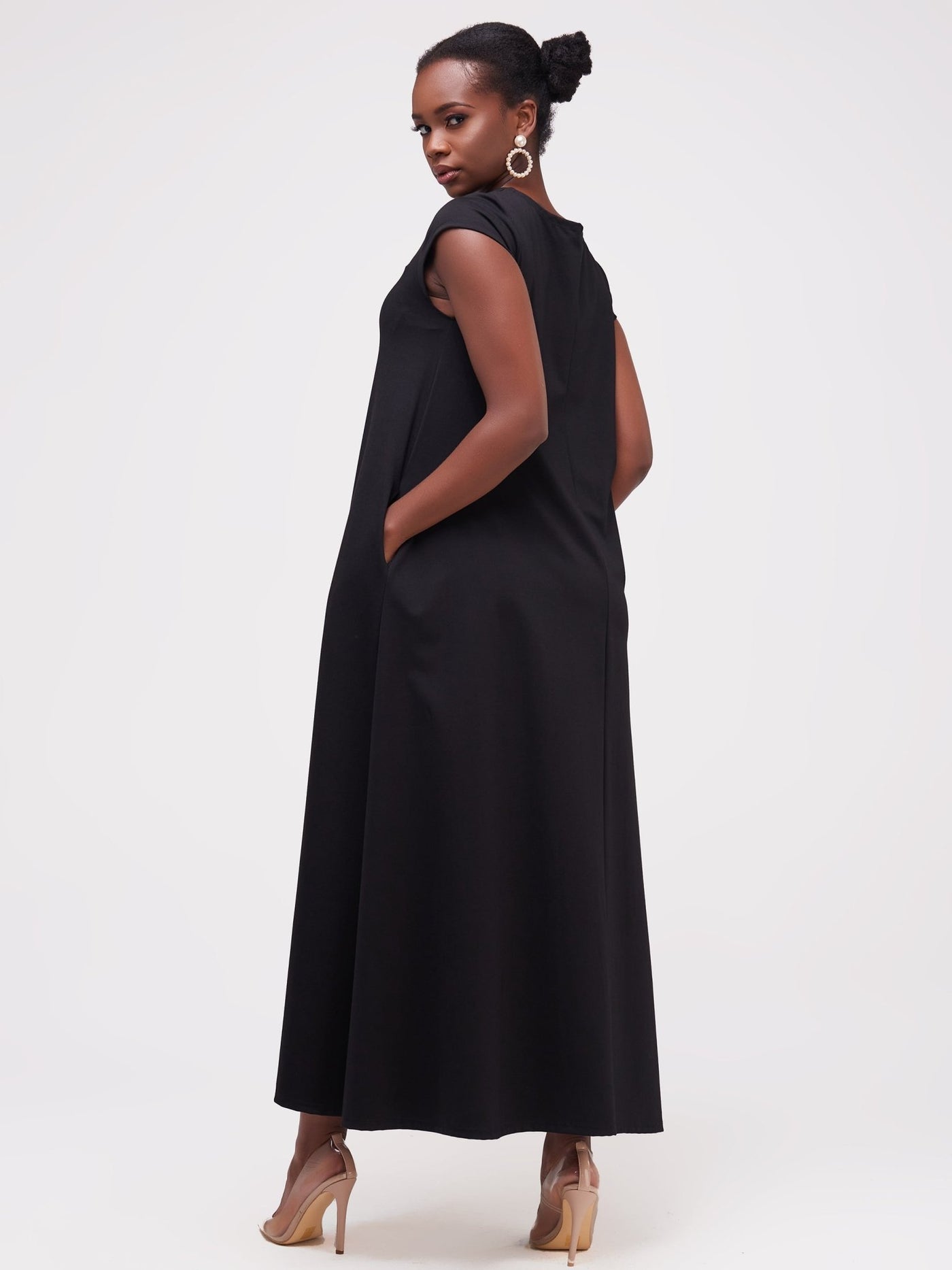 Vivo Basic Kena Tent Maxi Dress - Black - Shopzetu