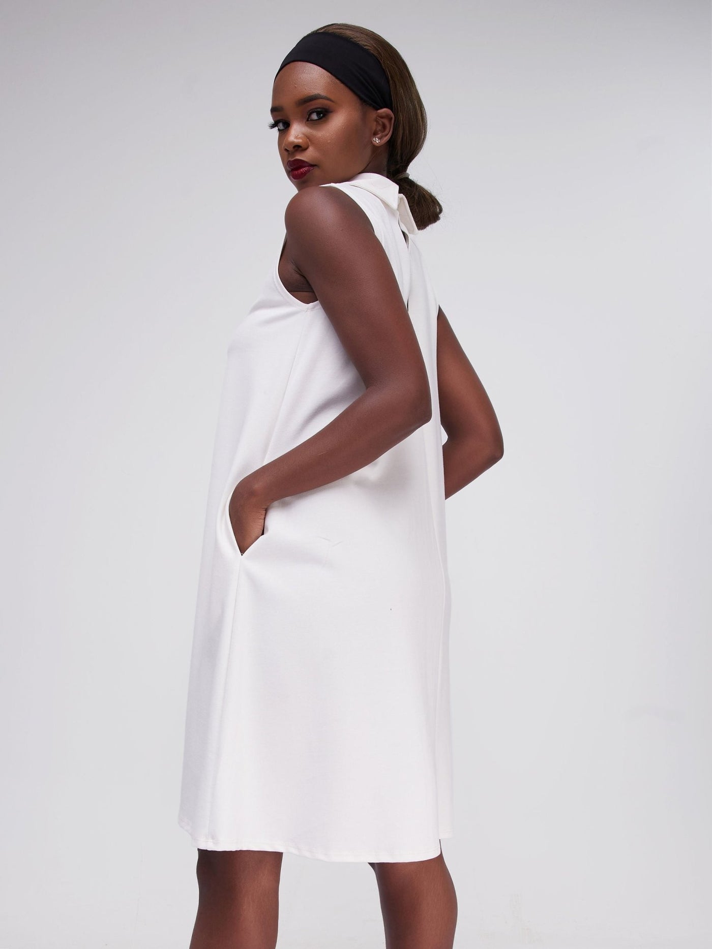 Vivo Lalea Tulip Collar Knee Length Tent Dress - White - Shopzetu