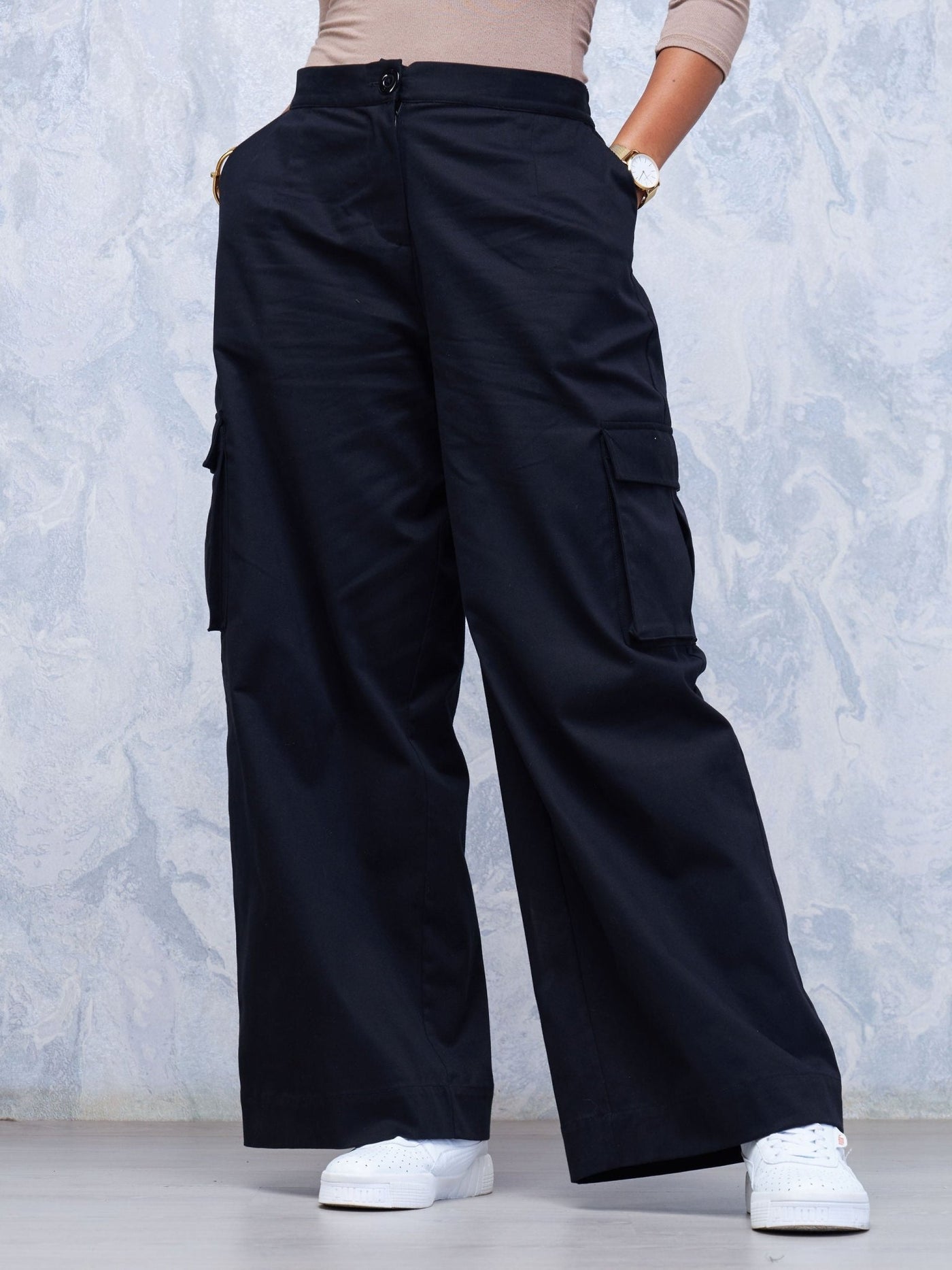 Safari Hawi Cargo Pants - Black - Shopzetu