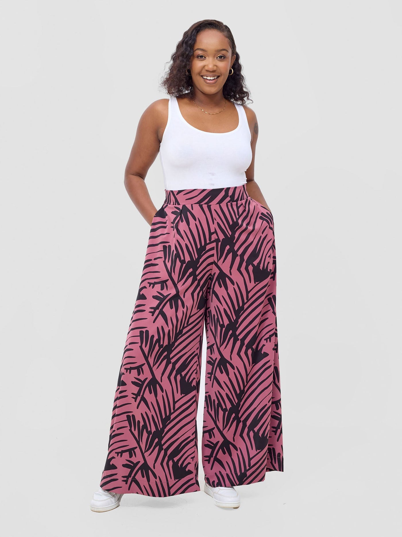 Vivo Ayla Crepe Pants - Dusty Pink / Black Lala Print - Shopzetu