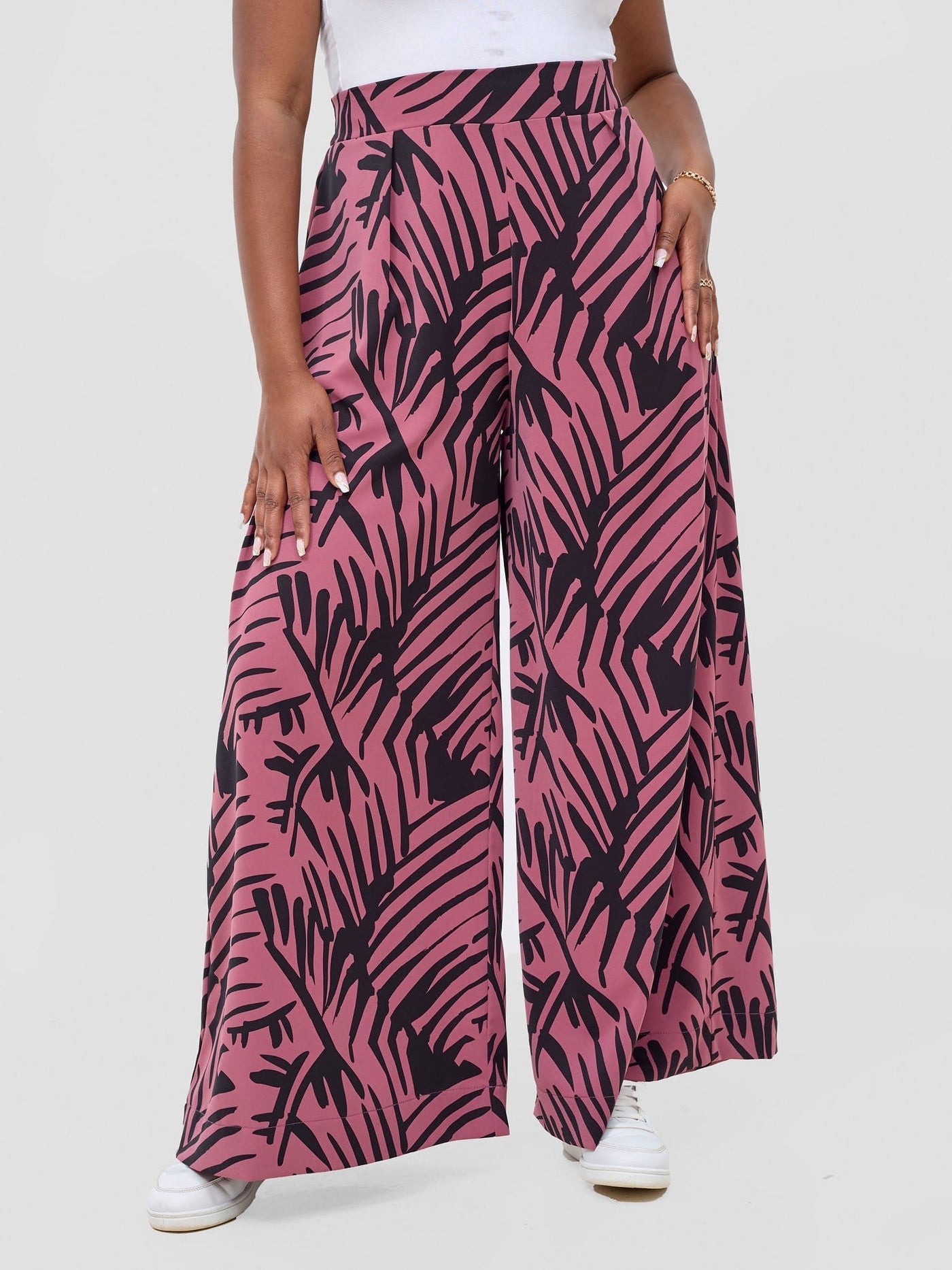 Vivo Ayla Crepe Pants - Dusty Pink / Black Lala Print - Shopzetu