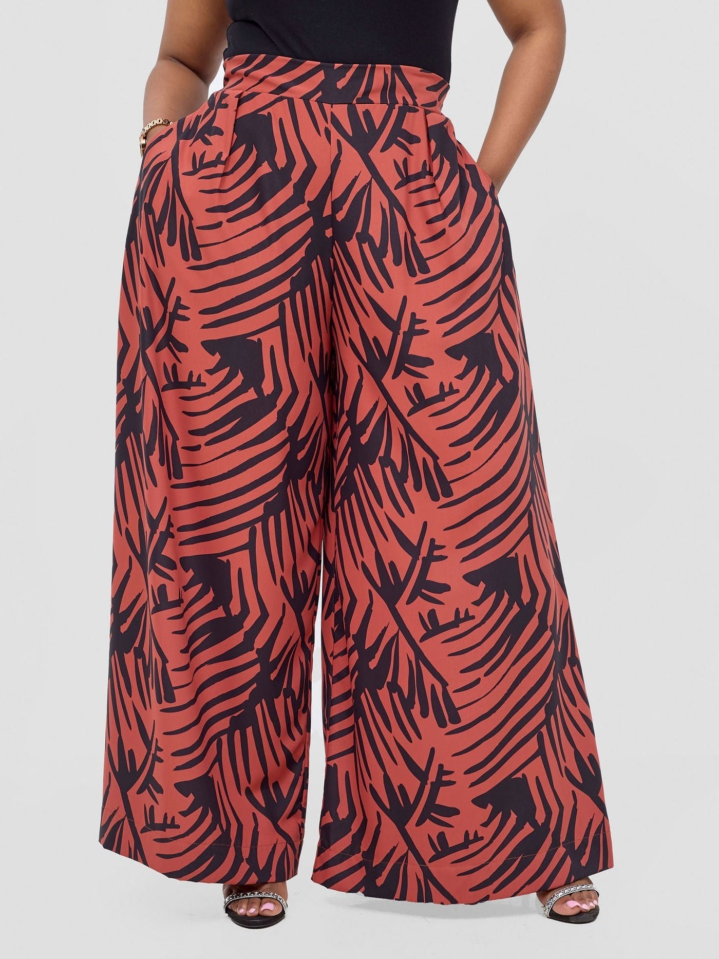 Vivo Ayla Crepe Pants - Rust / Black Lala Print - Shopzetu