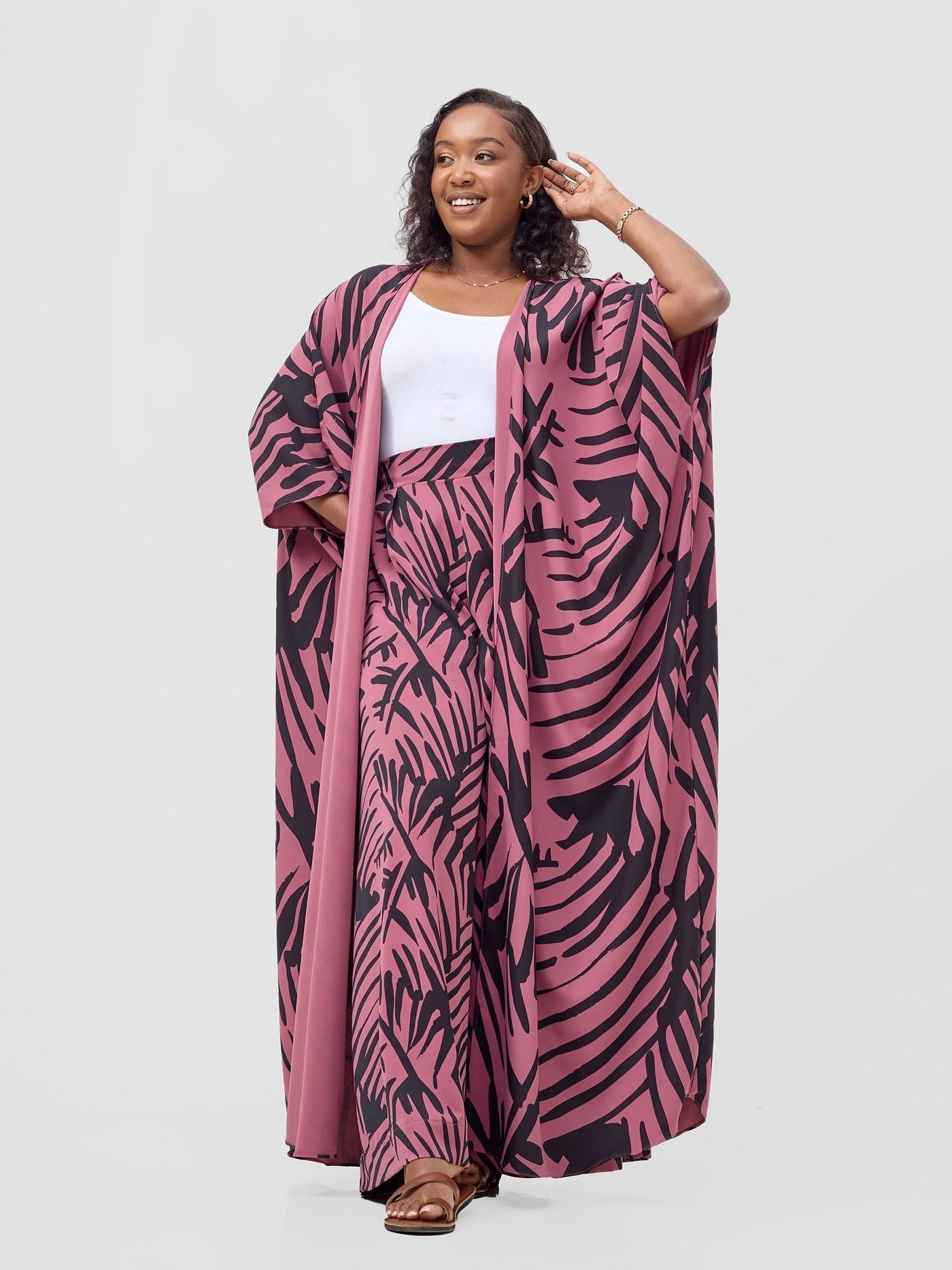 Vivo Ayla Maxi Kimono - Dusty Pink / Black Lala Print - Shopzetu