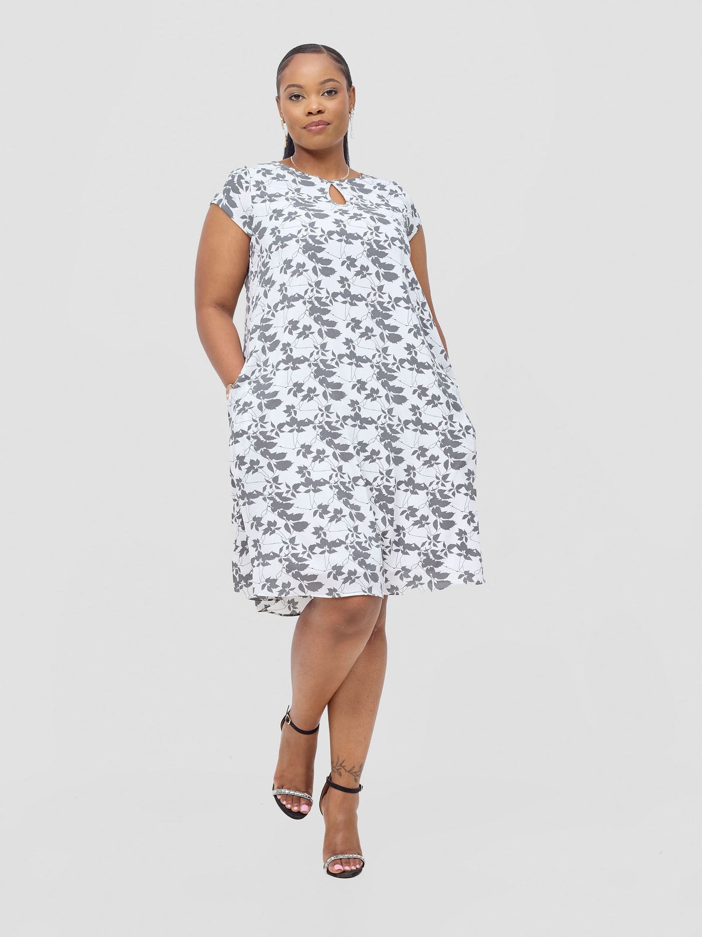 Sierra Cap Sleeve Tent Chiffon Dress - Grey / White Print