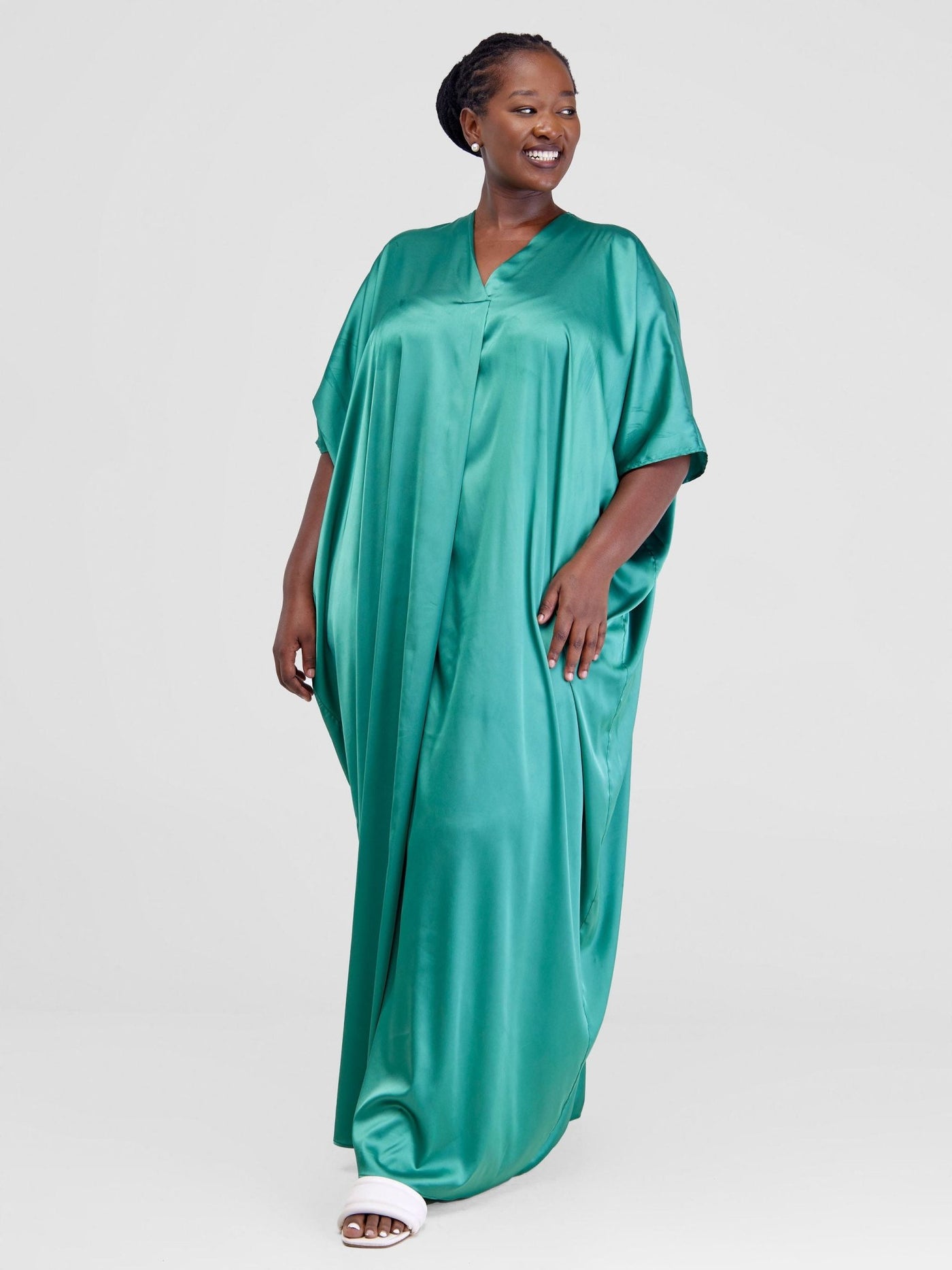 Vivo Sarabi Panelled V - Neck Kaftan - Light Green - Shopzetu