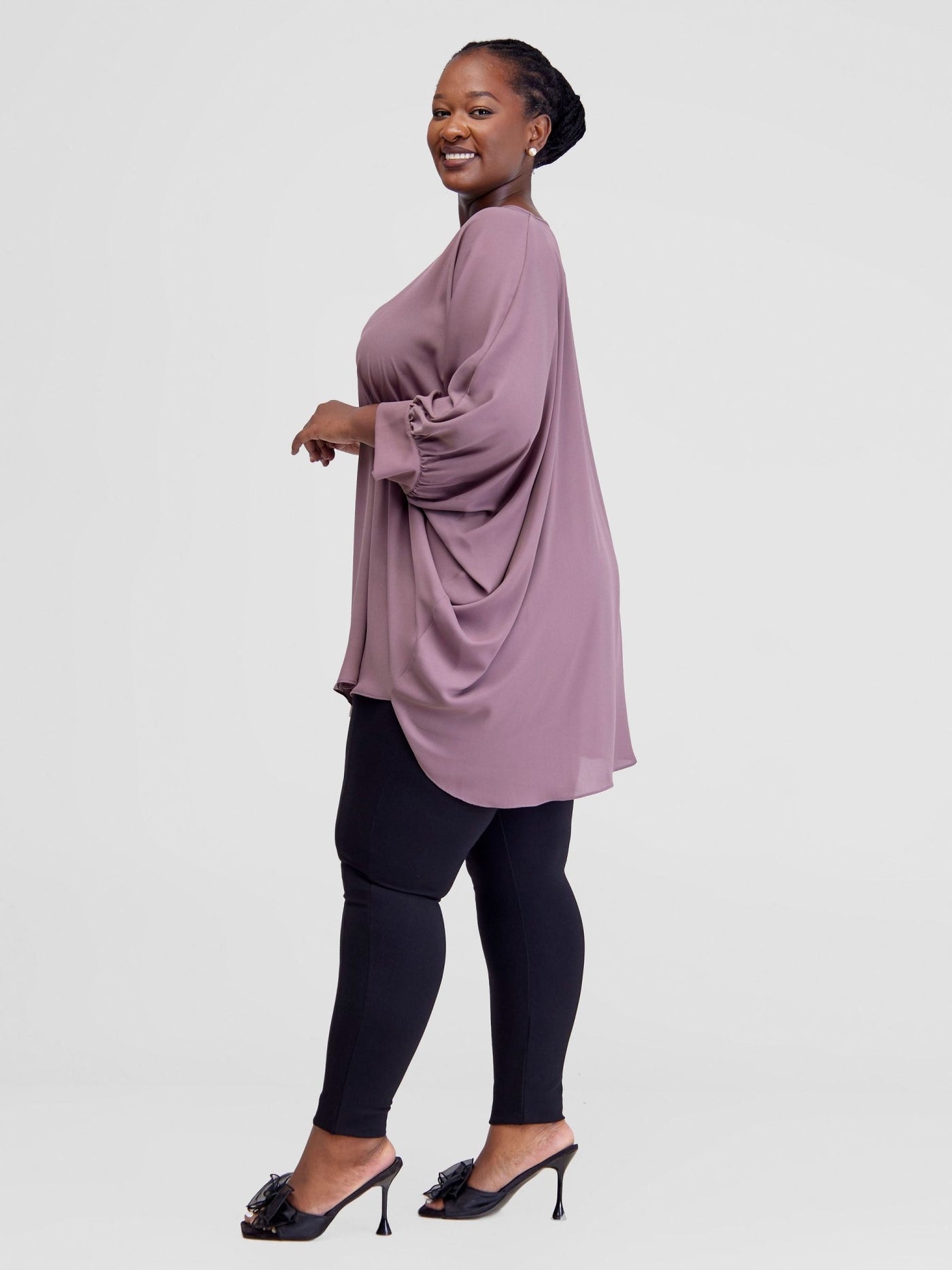 Vivo Mistari Gathered Sleeve Top - Dark Berry - Shopzetu