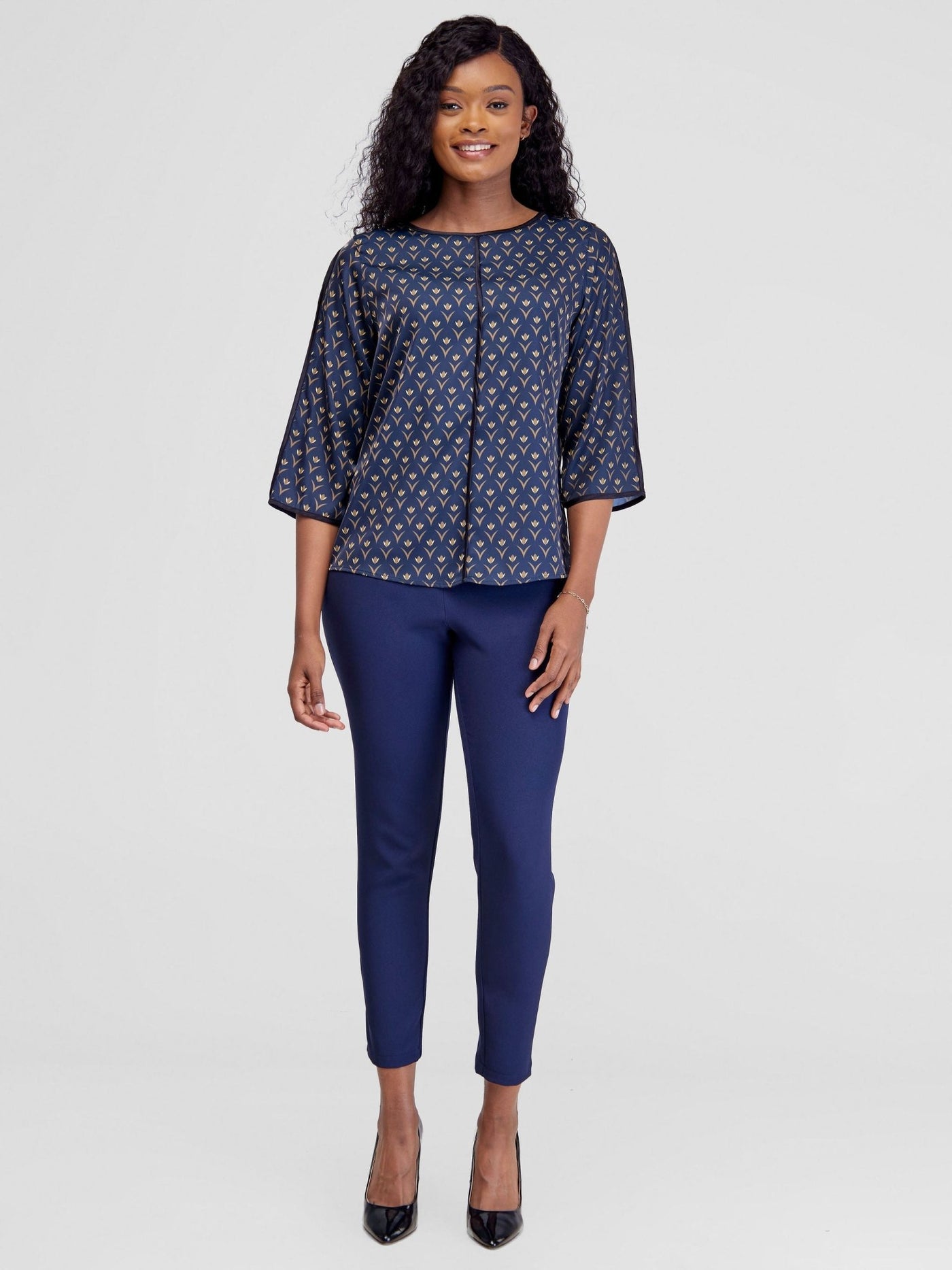 Vivo Vinna 3/4 Sleeve Top - Navy / Yellow Nina Print - Shopzetu