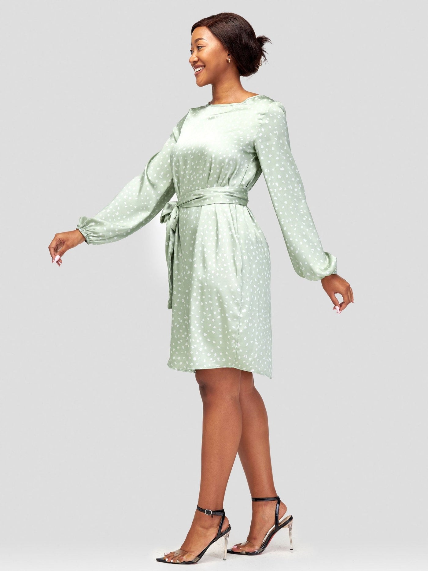 Vivo Zawadi Shift Dress - Mint Green / Off White Abstract Print - Shopzetu