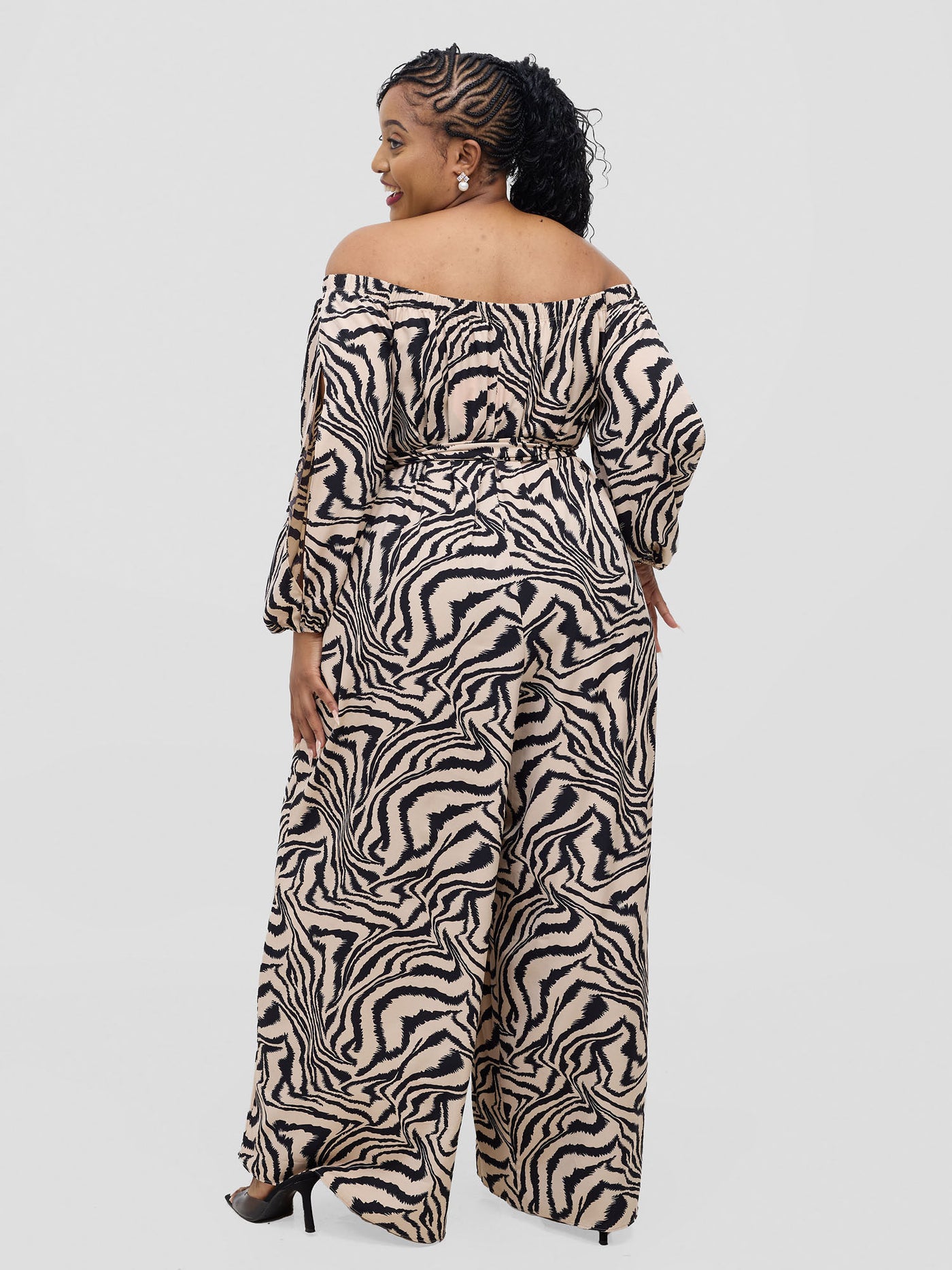 Vivo Yumi Off Shoulder Jumpsuit - Beige Omi Print