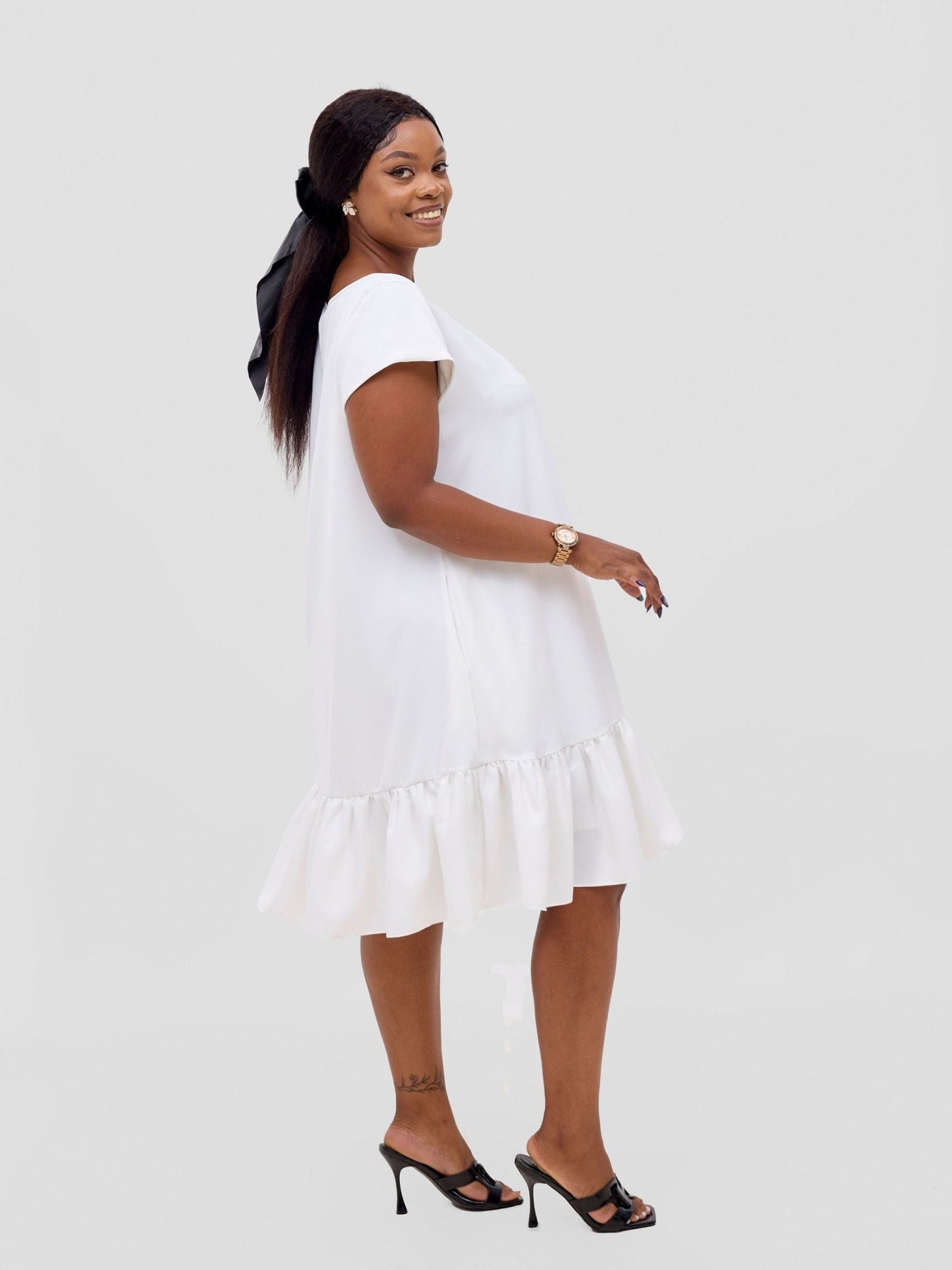 Vivo Dalia Cap Sleeve Gathered Tent Dress - Off White - Shopzetu