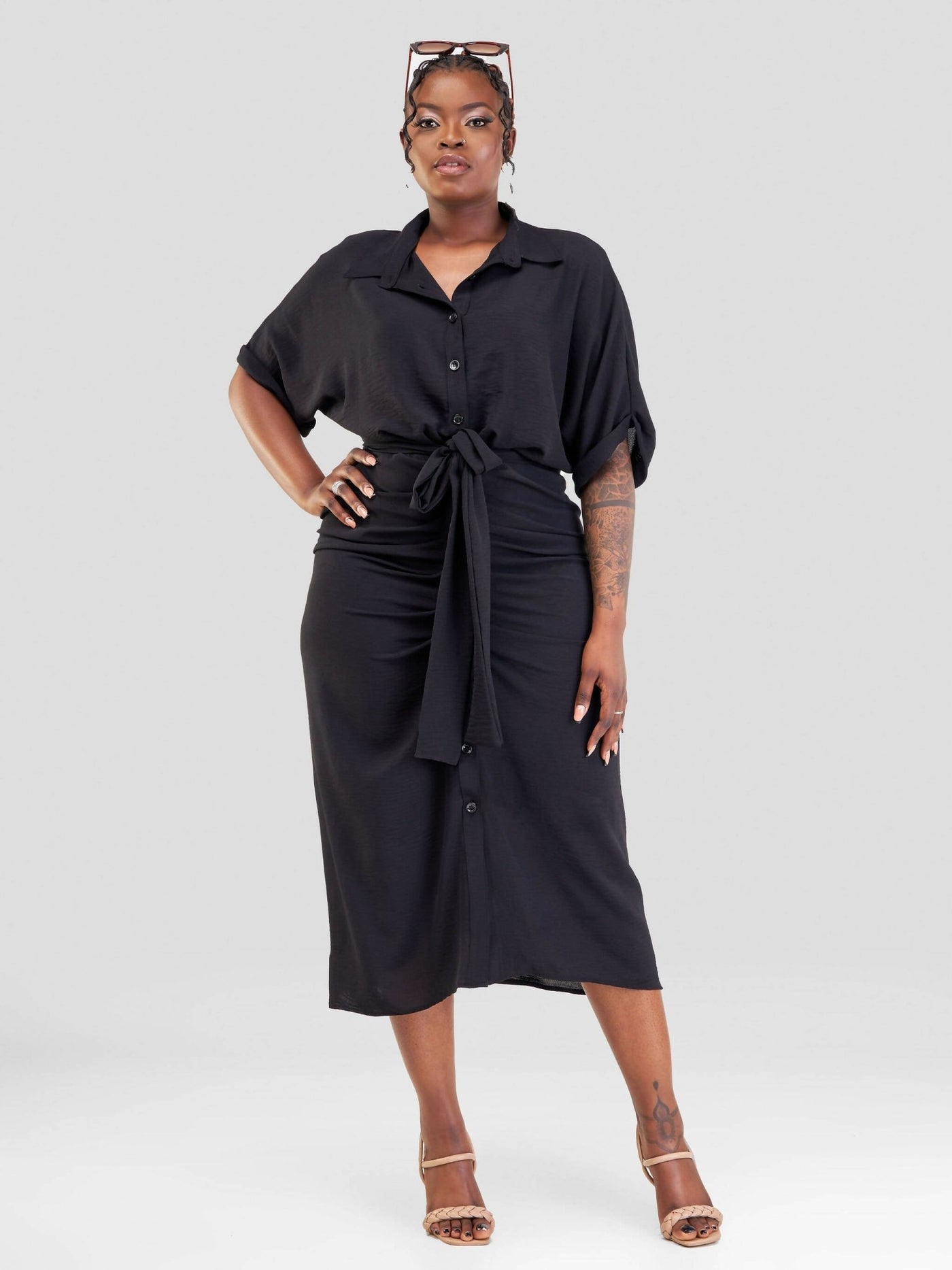 Lizola Amber Ruched Dress - Black - Shopzetu