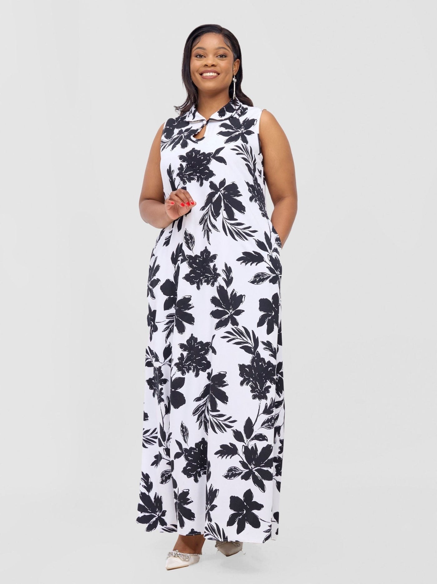 Vivo Asha Sleeveless Maxi Dress - White Peli Print - Shopzetu