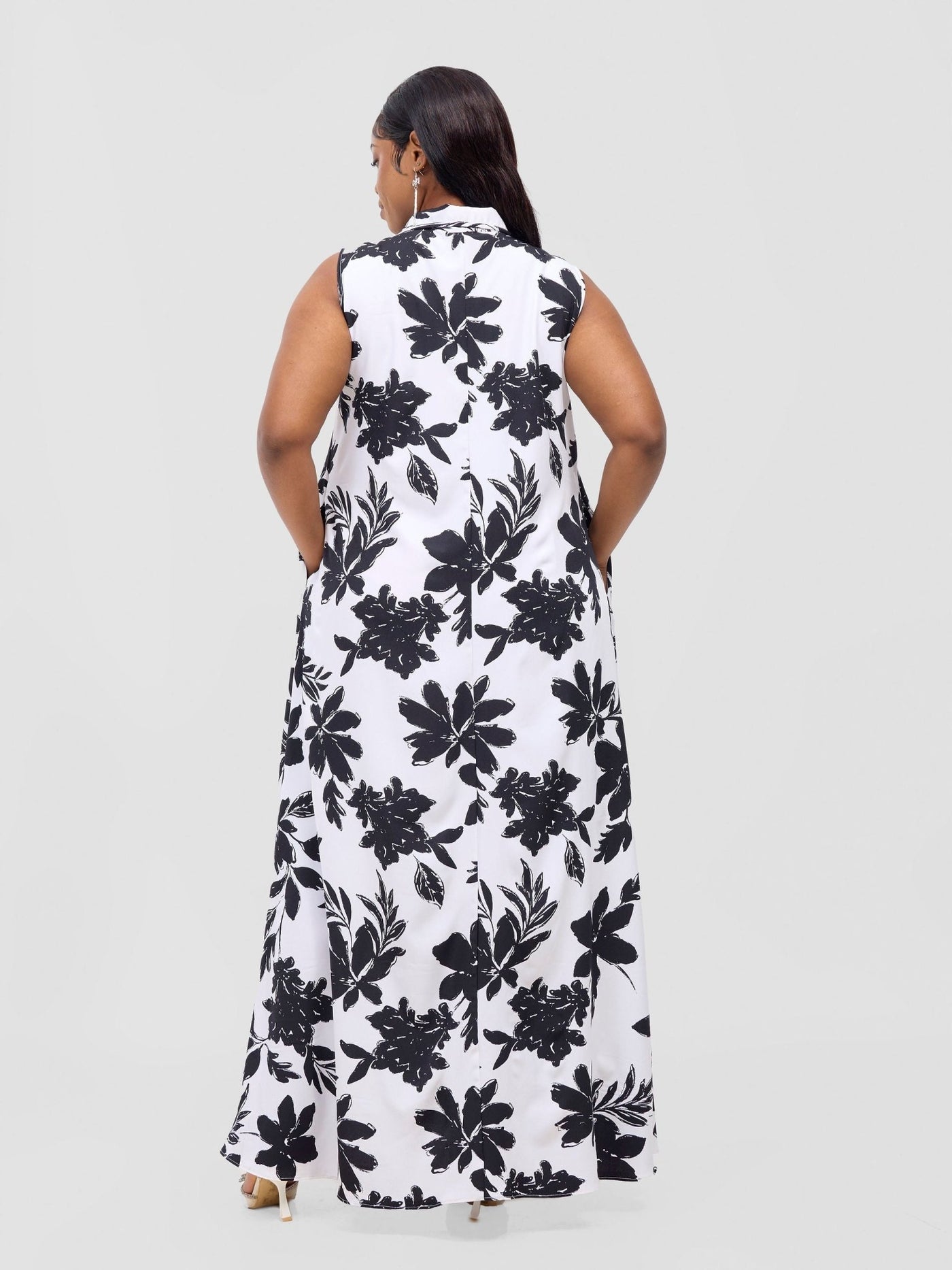 Vivo Asha Sleeveless Maxi Dress - White Peli Print - Shopzetu