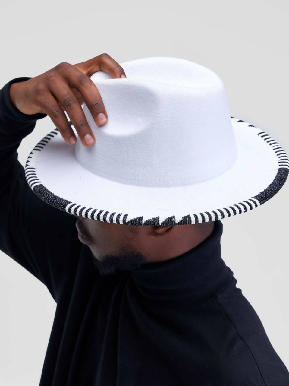 Umbo Collections Beaded Fedora Hat - White - Shopzetu