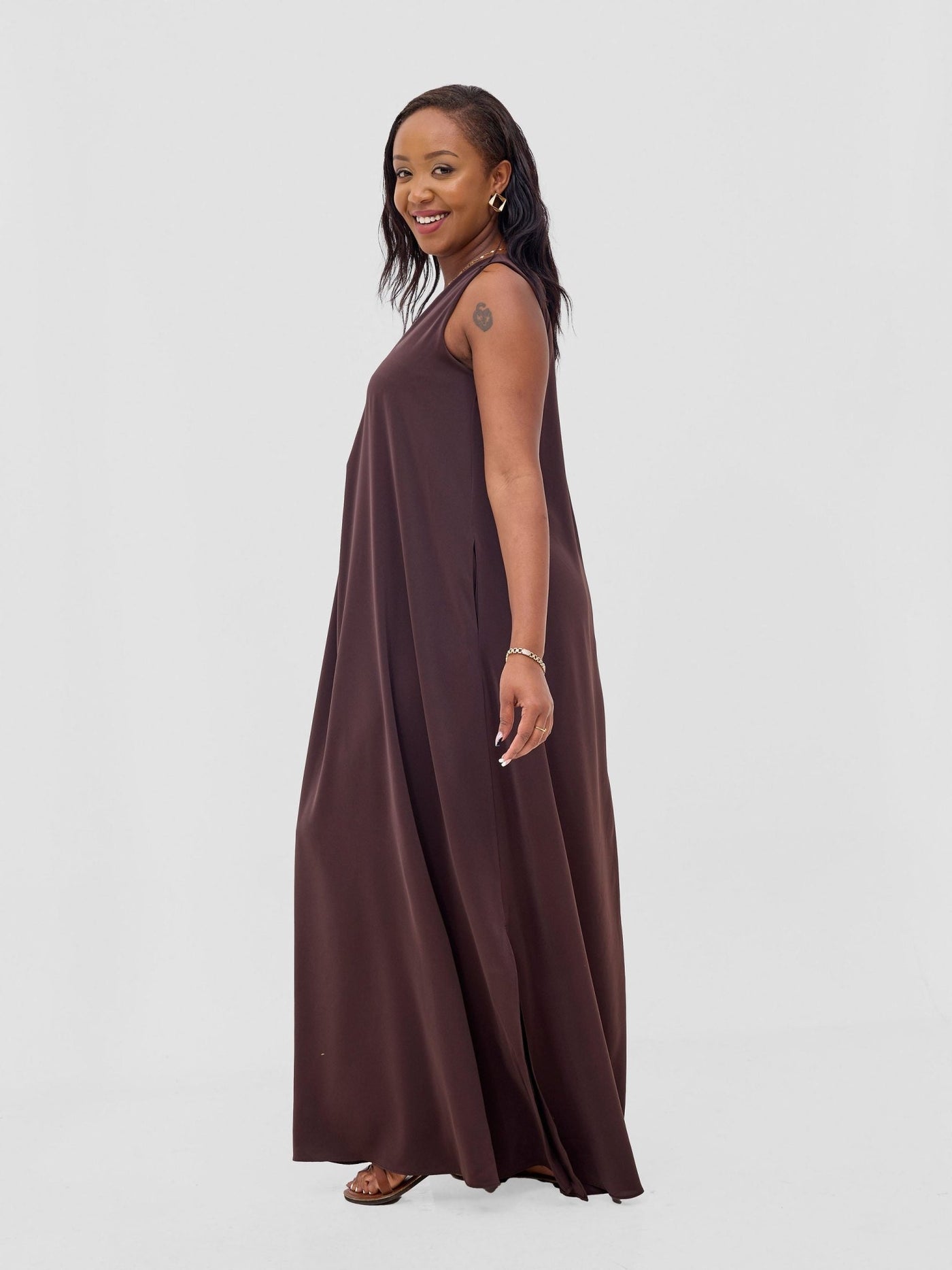 Vivo Ava Front Pleat Maxi Dress - Brown - Shopzetu