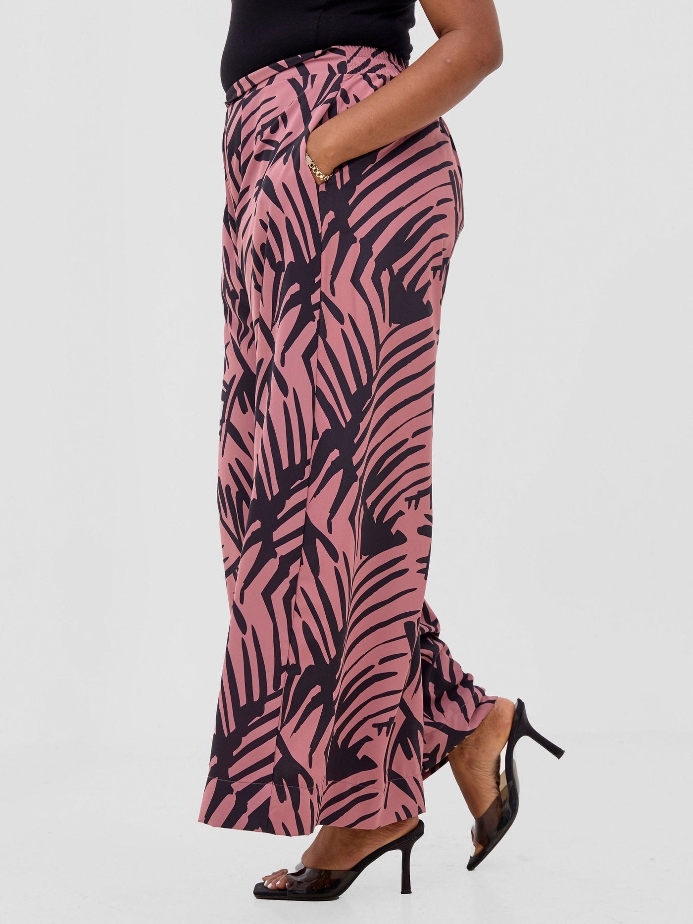 Vivo Ayla Crepe Pants - Light Dust Pink / Black Lala Print - Shopzetu