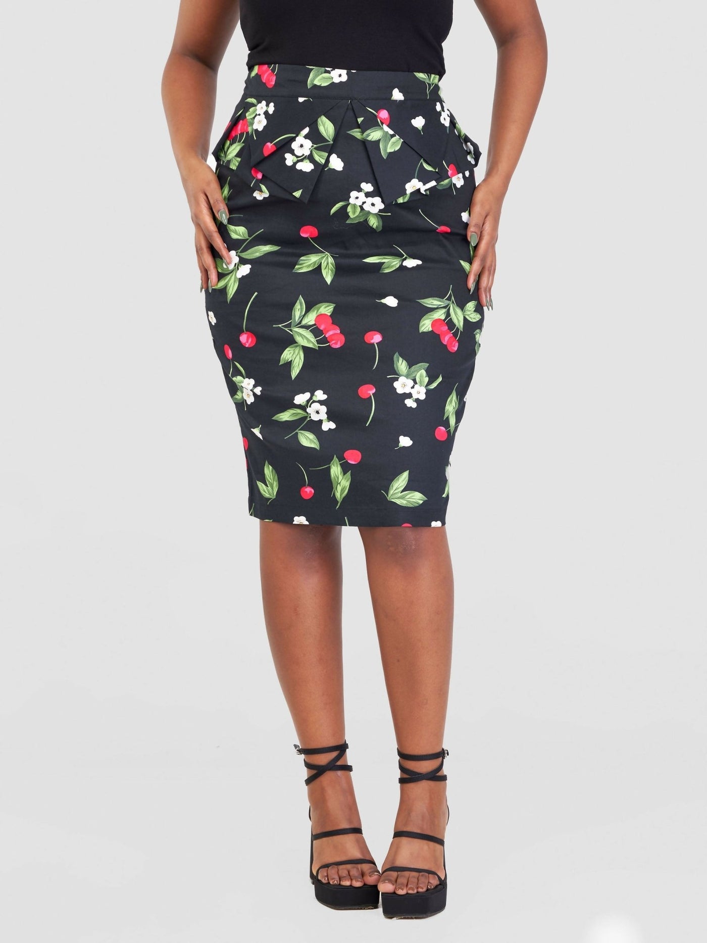 Immaculate Chic Floral Skirt - Black - Shopzetu