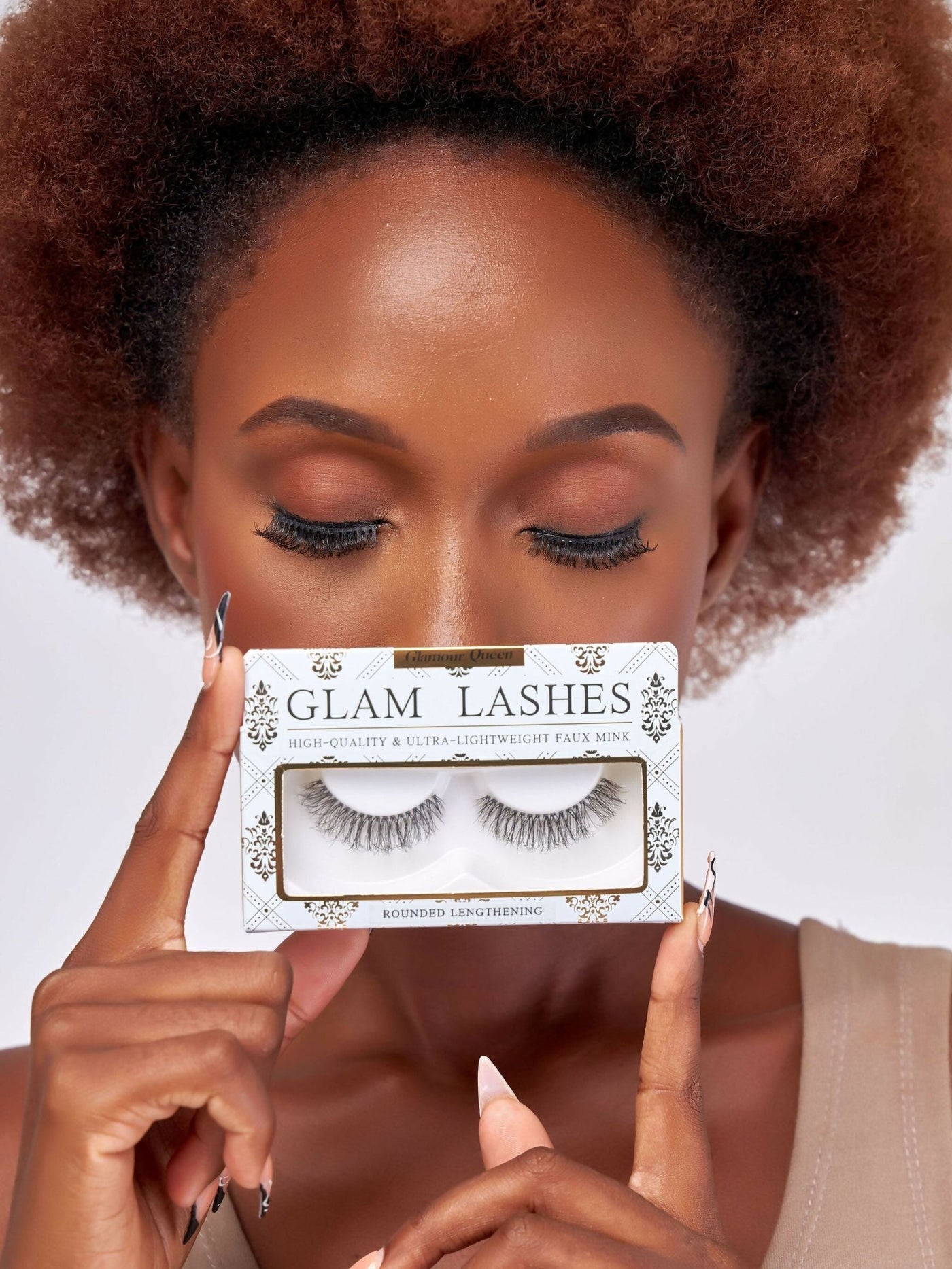 Glamour Queen Rounded Lengthening Lashes - Black - Shopzetu