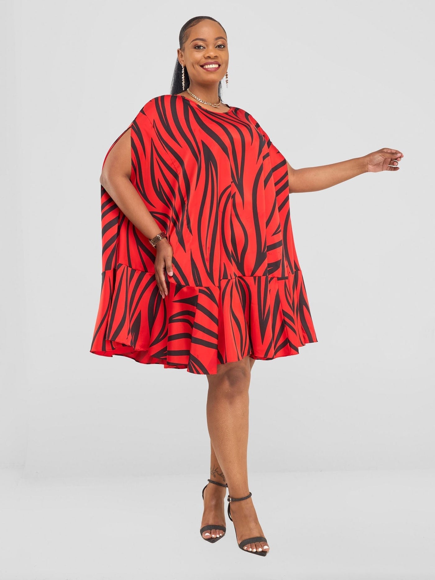 Vivo Chidii Cape Dress - Red / Black Ameli Print - Shopzetu