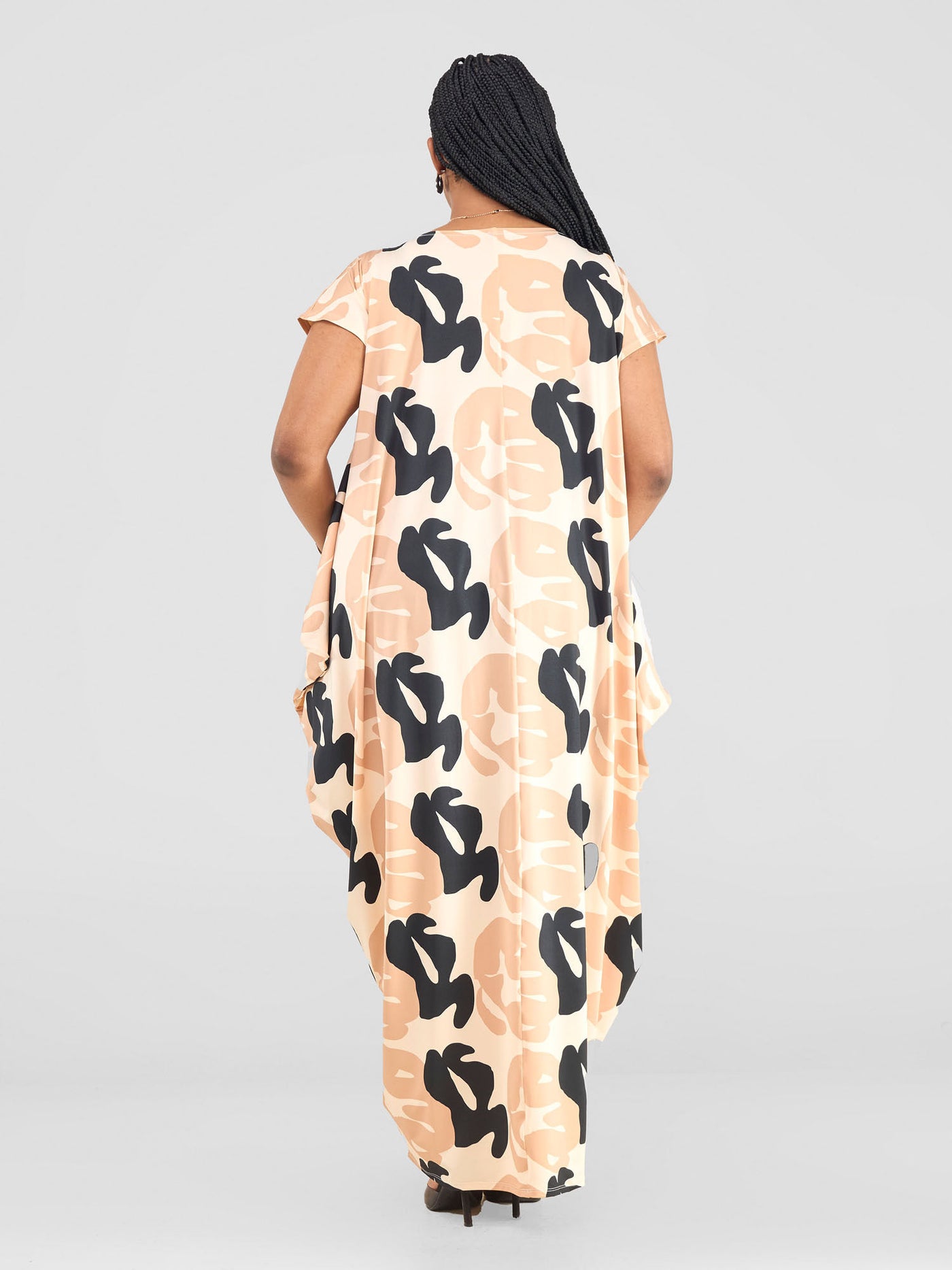 Vivo Fimi Drop Shoulder Maxi Dress - Tan/ Black Chana Print