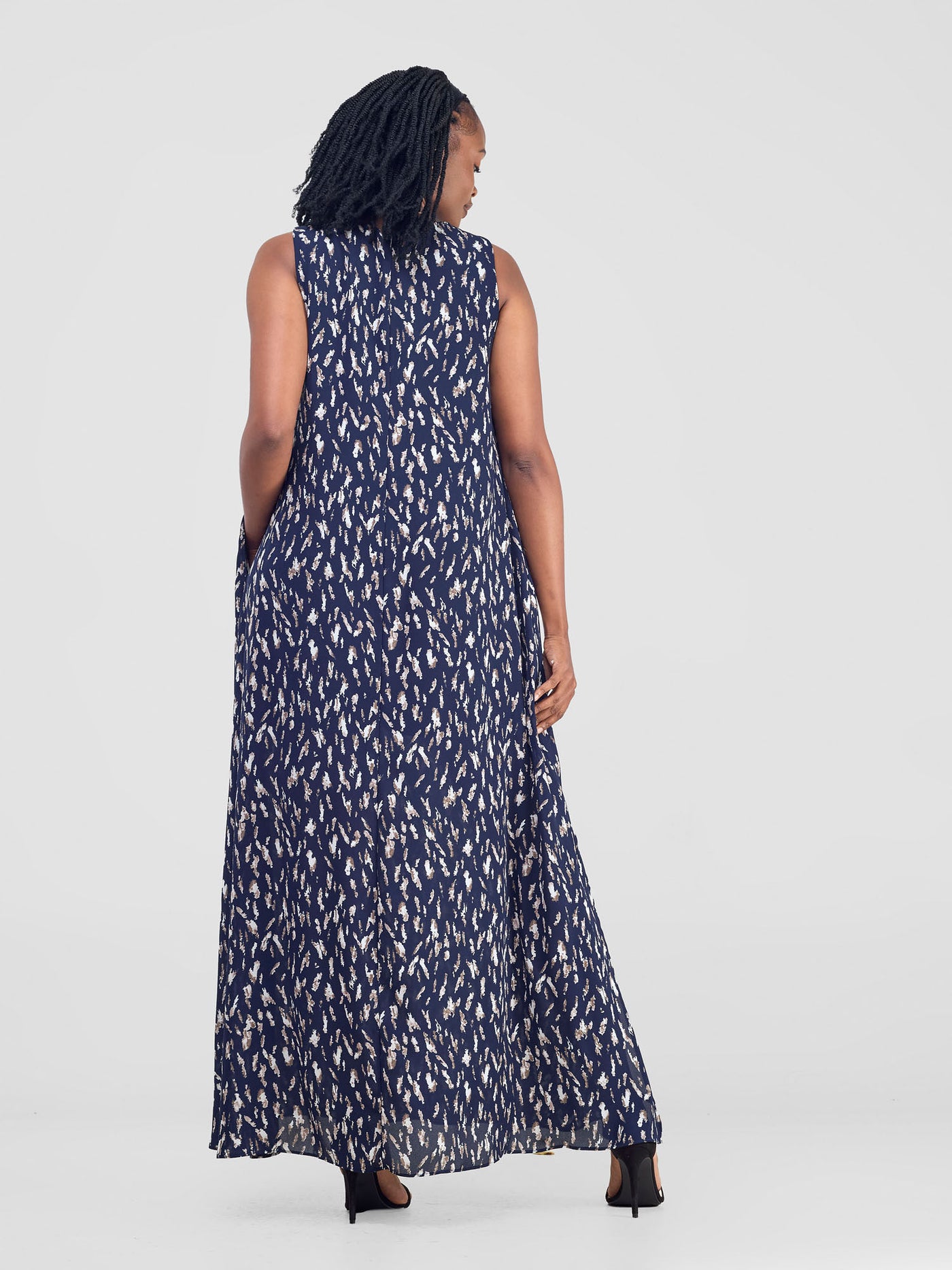 Vivo Ava Front Pleat Maxi Dress - Navy / Off-white Print