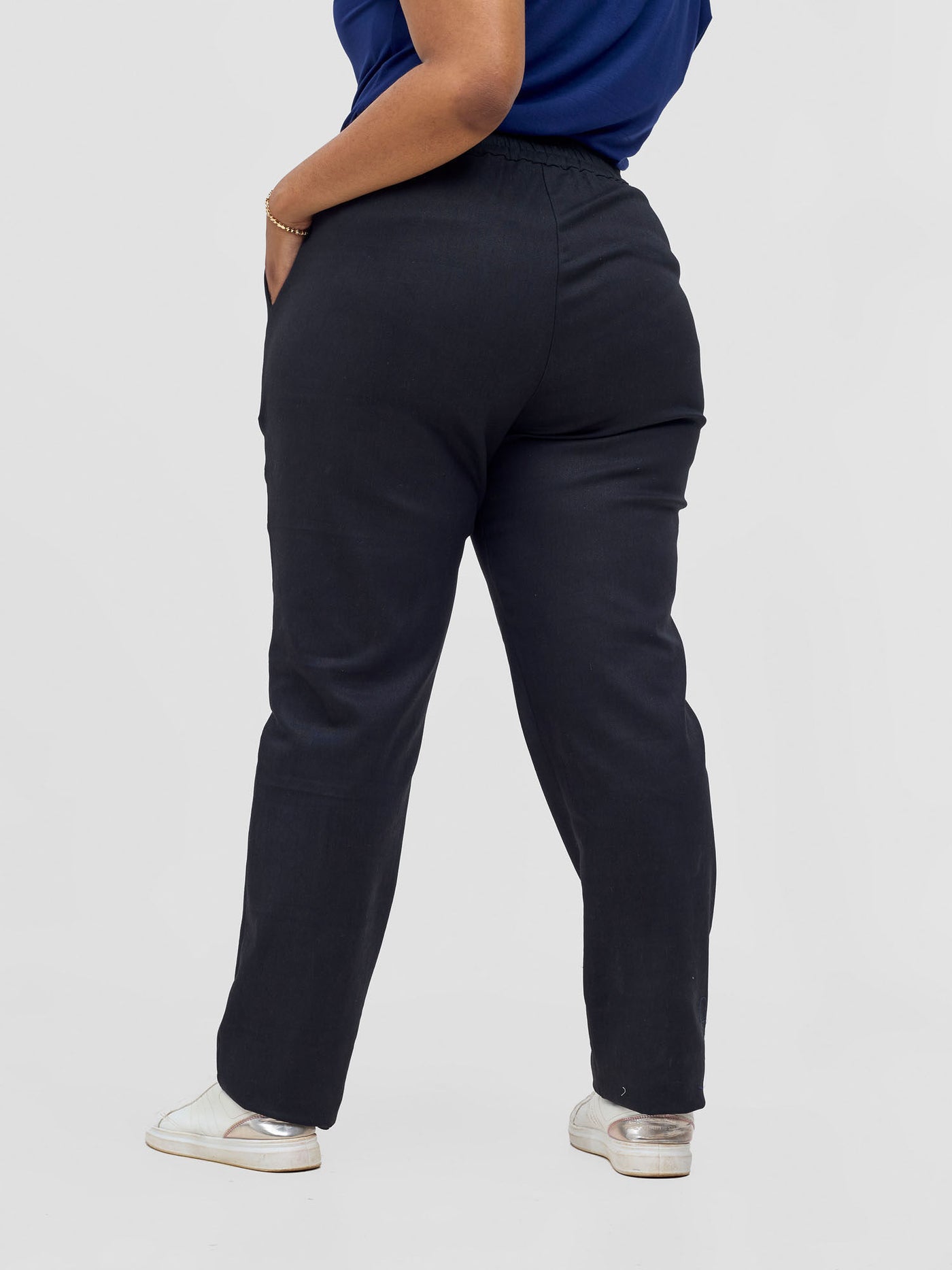 Safari Mansi Straight Leg Pants - Black