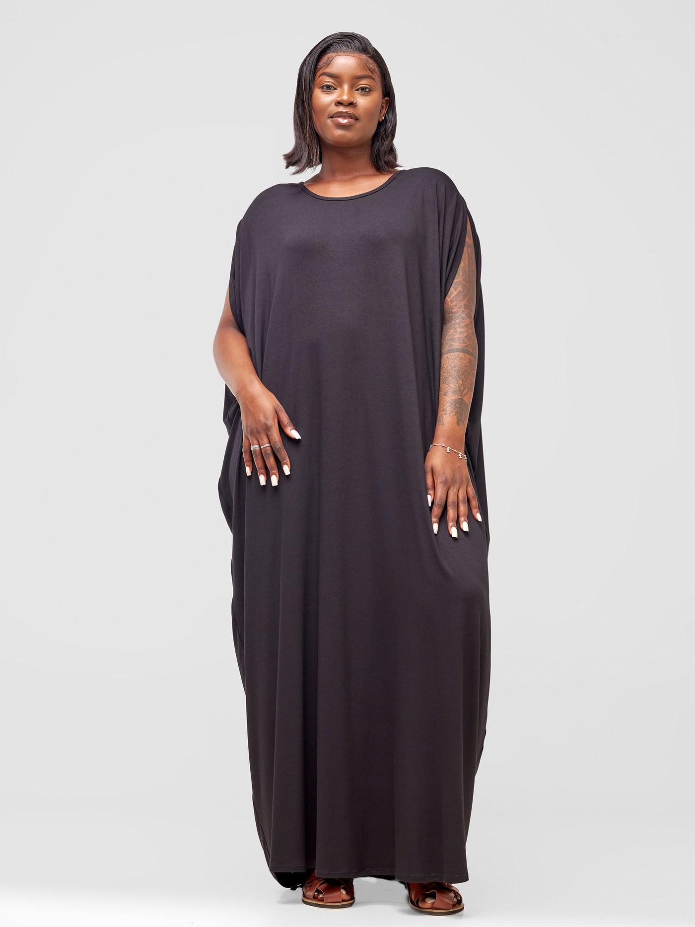 Vivo Safiya Maxi Dress - Black