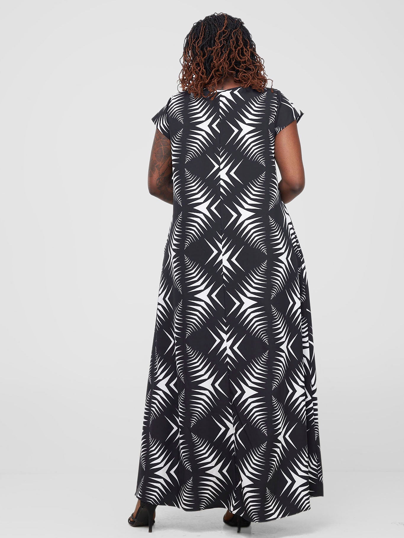 Basic Cap Sleeve Maxi Tent Dress - Black / White Print