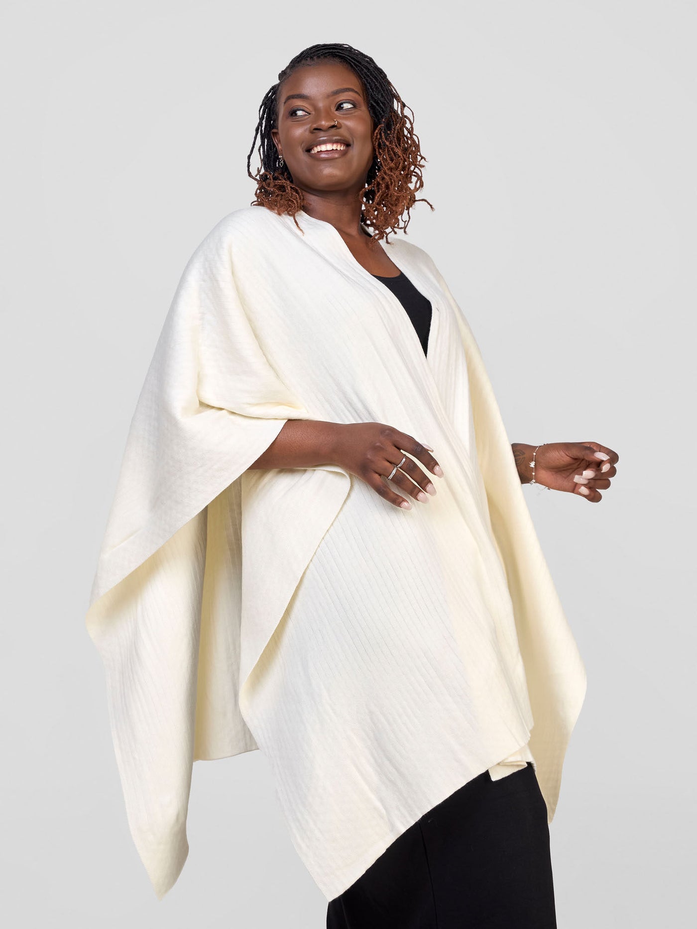 Vivo Adama Poncho - Off White