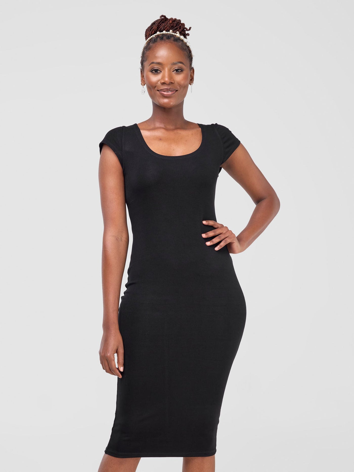 Basic Cap Sleeved Leila Dress - Black