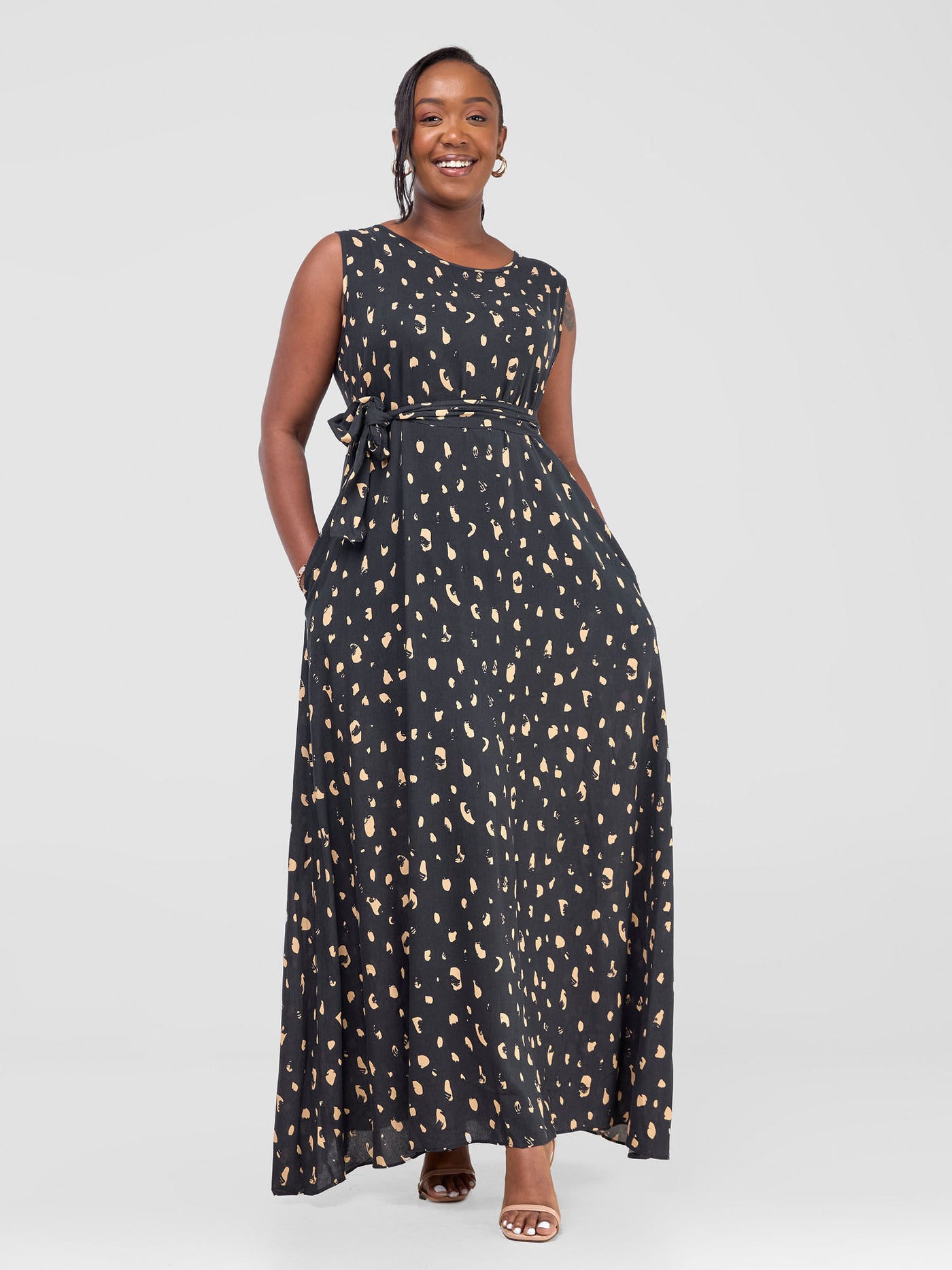 Vivo Maua Sleeveless Maxi Tent Dress -  Black / Beige Print