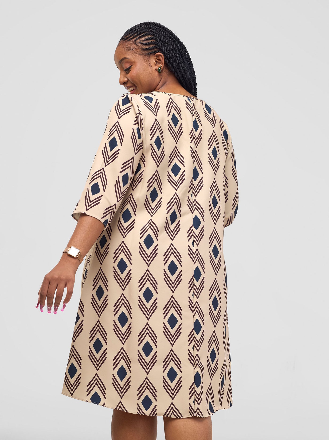 Vivo Pendo 3/4 Sleeve Knee Length Tent Dress - Taupe / Black  Shale Print