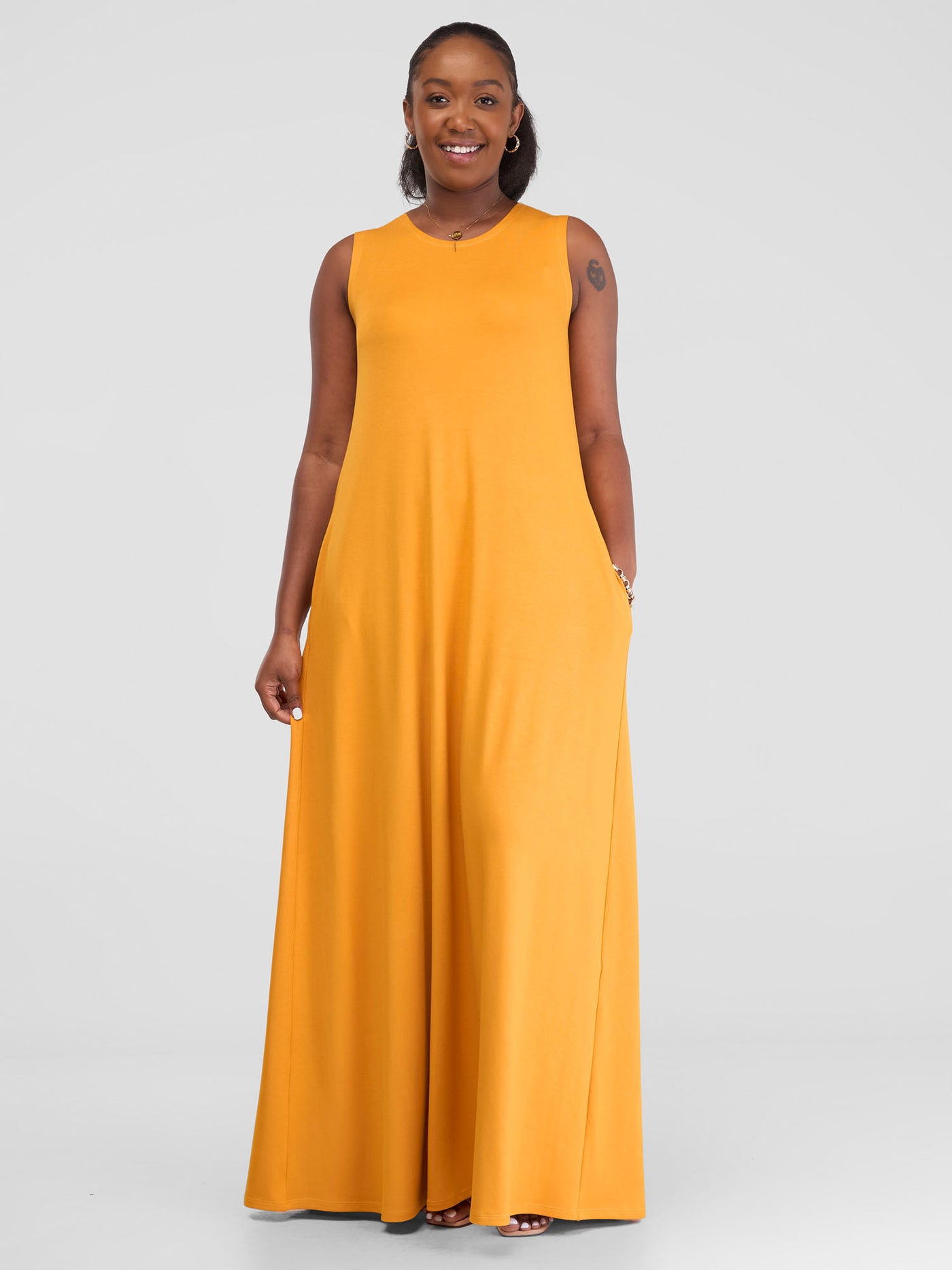 Vivo Basic Julia Back Pleat Maxi Dress - Mustard