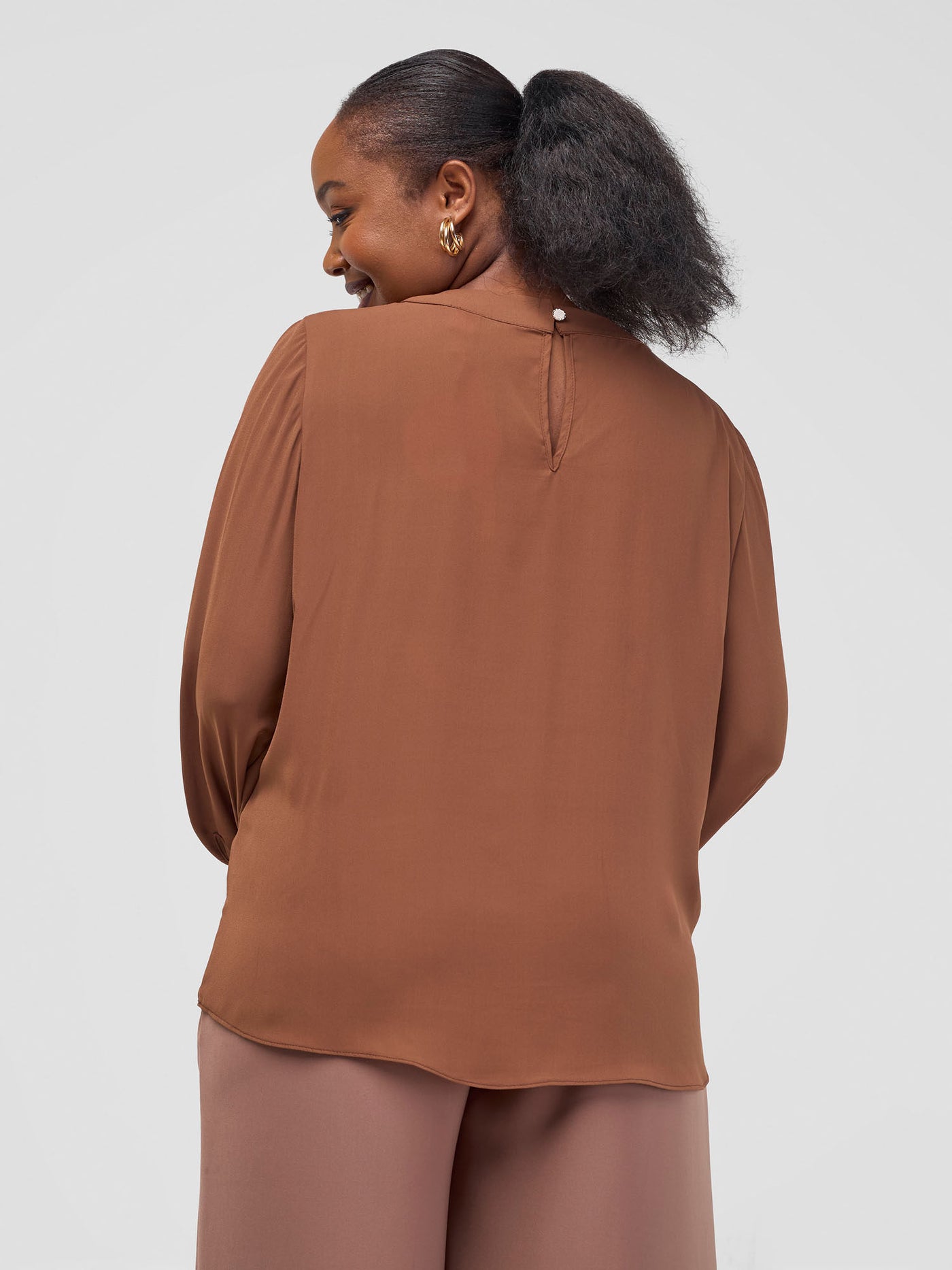 Vivo Alora Long Sleeve Top - Chocolate