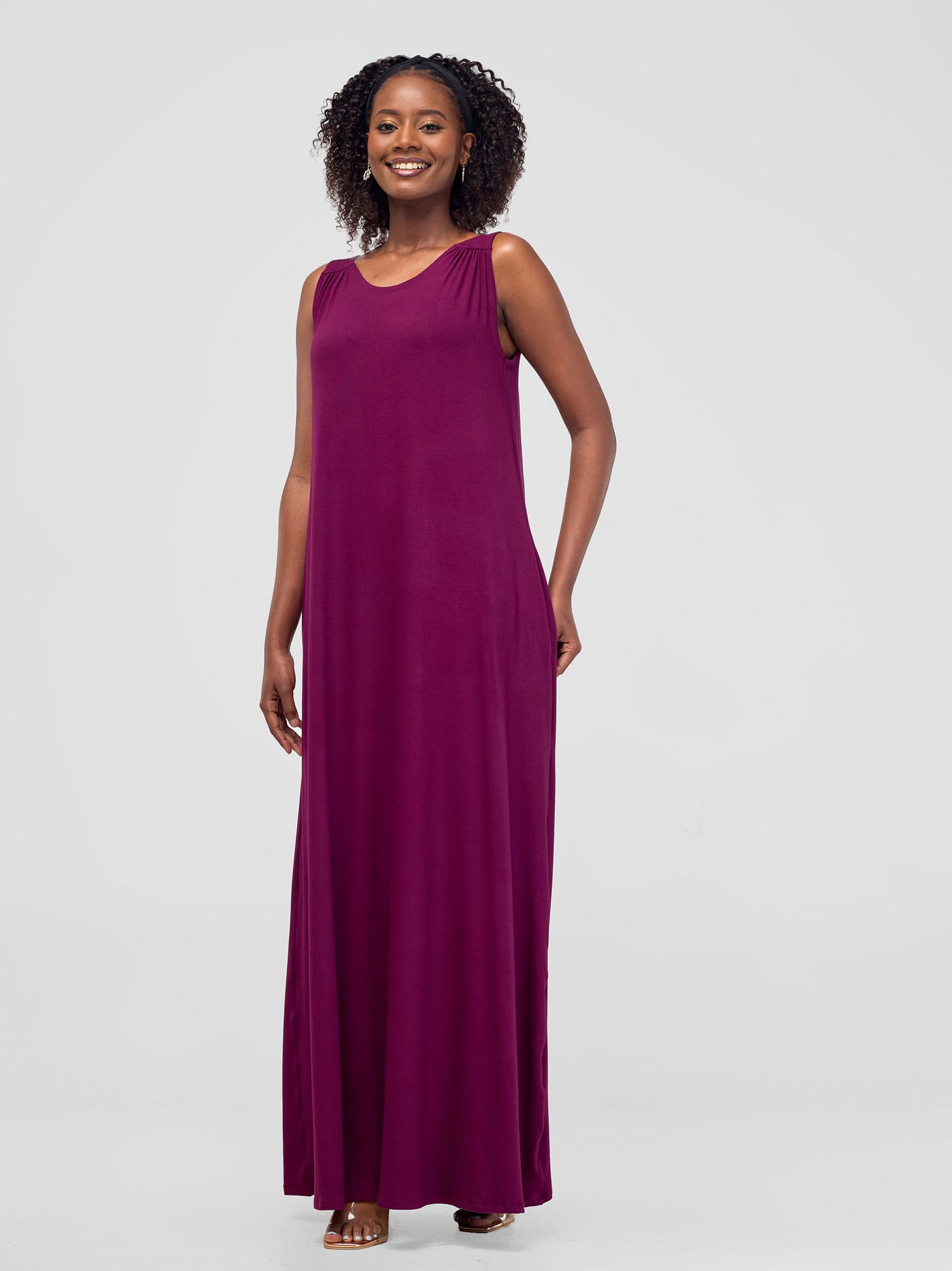 Vivo Safiya Gathered Shoulder Maxi Dress - Burgundy