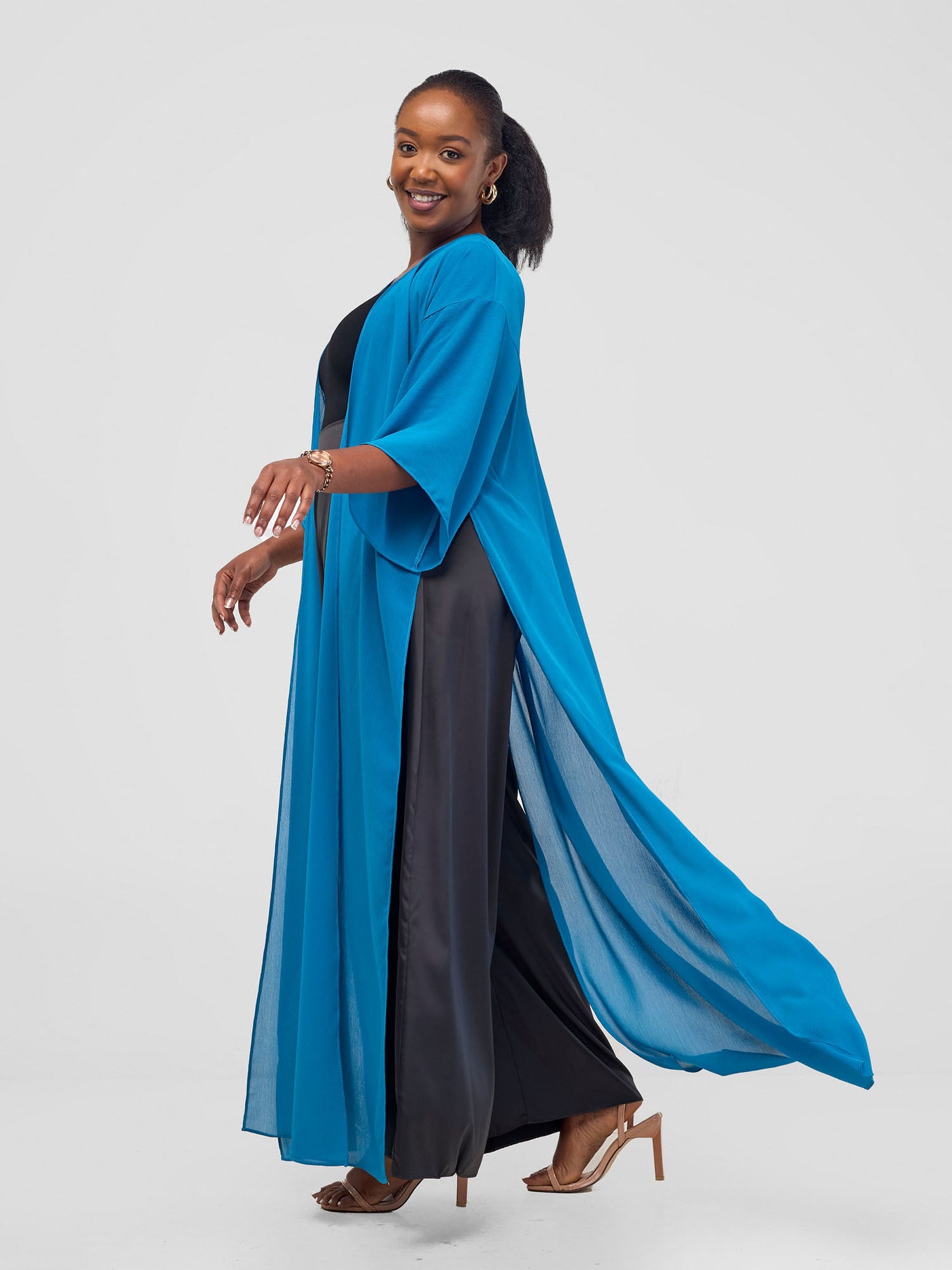 Vivo Basic Nandi High Slit Kimono - Blue