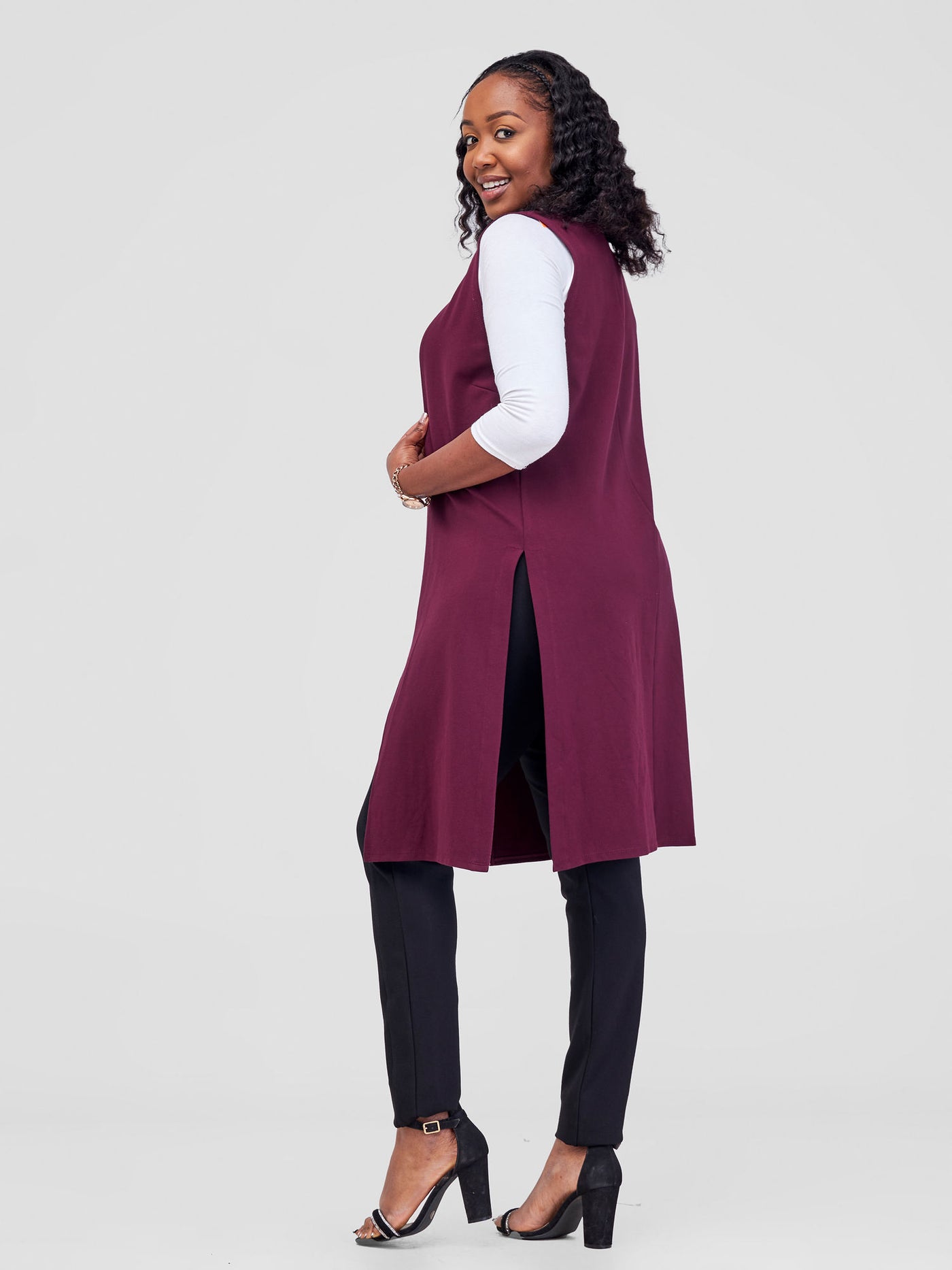 Waridi Sleeveless Overcoat - Maroon