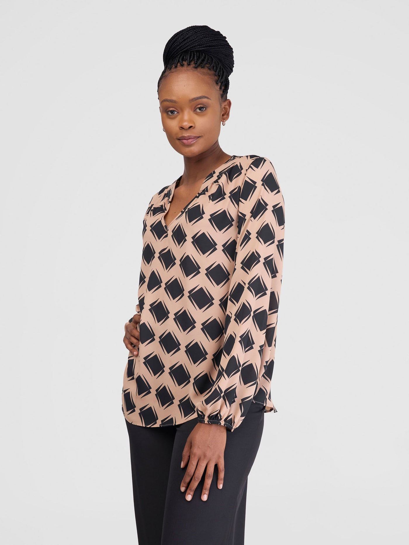 Vivo Saida Bishop Sleeve Top - Tan / Black Gola Print - Shopzetu