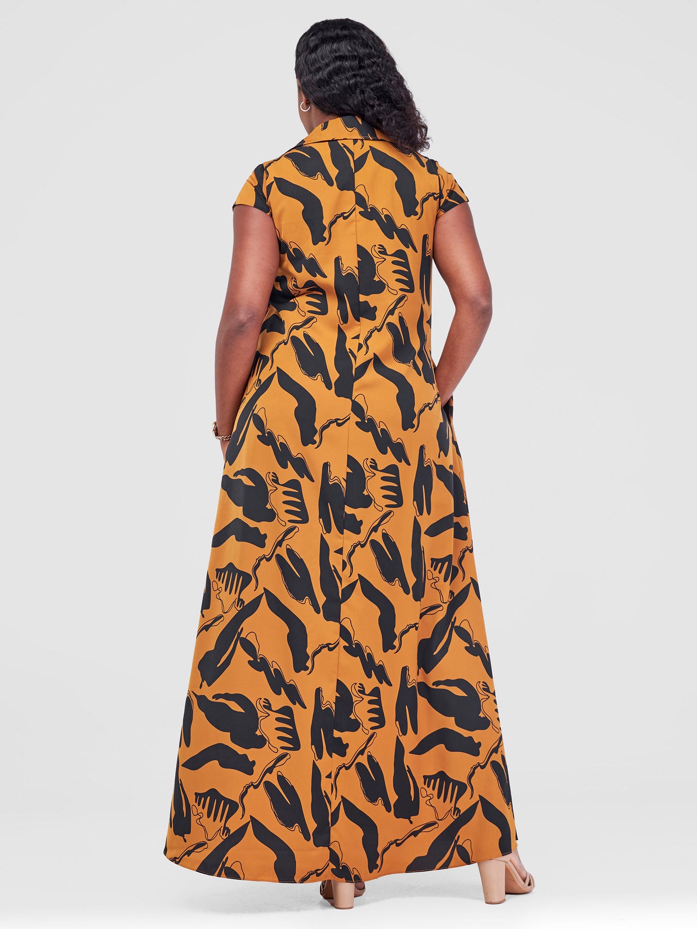 Vivo Zuri Cap Sleeved Maxi Dress - Sudan / Black Meki Print