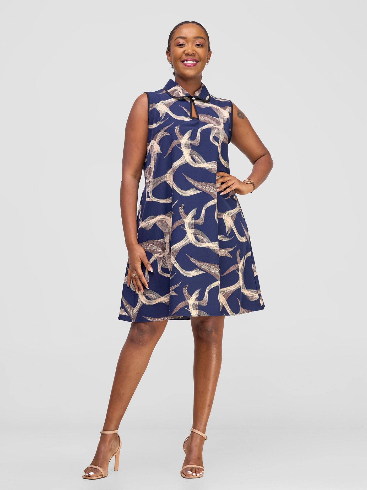 Vivo Asha Sleeveless Knee Length Dress - Navy / Beige Print - Shopzetu