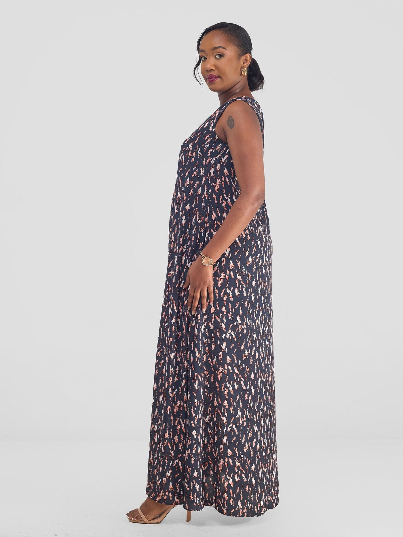 Vivo Ava Front Pleat Maxi Dress - Grey / Rust Print - Shopzetu